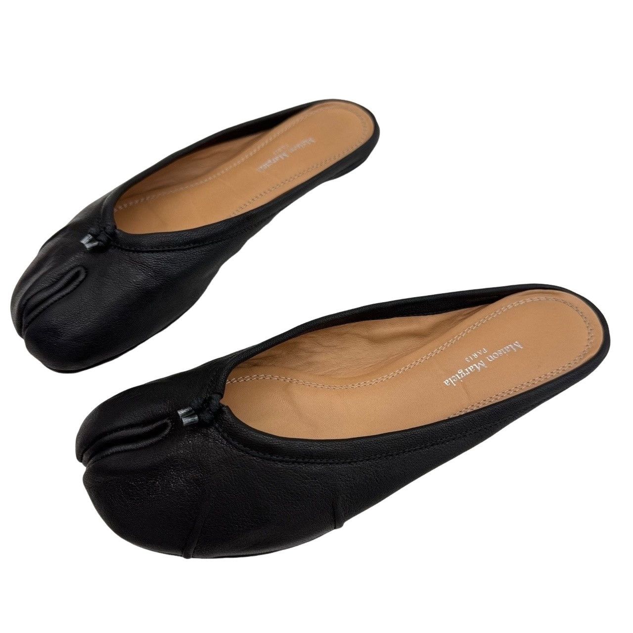 Maison Margiela Maison Margiela Black Leather Tabi Slides Size 35.5 Size US 5.5 / IT 35.5 - 1 Thumbnail