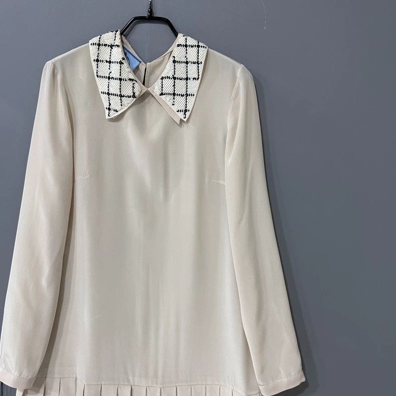 Prada Prada Mulberry silk lapel sequin dress Size XS / US 0-2 / IT 36-38 - 2 Thumbnail