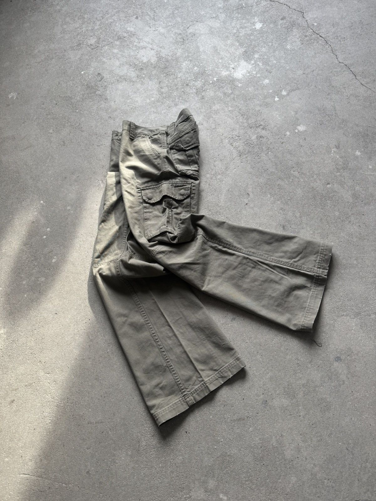 Neighborhood Archival Neighbourhood Cargo Flared Jeans Size US 27 - 2 Thumbnail
