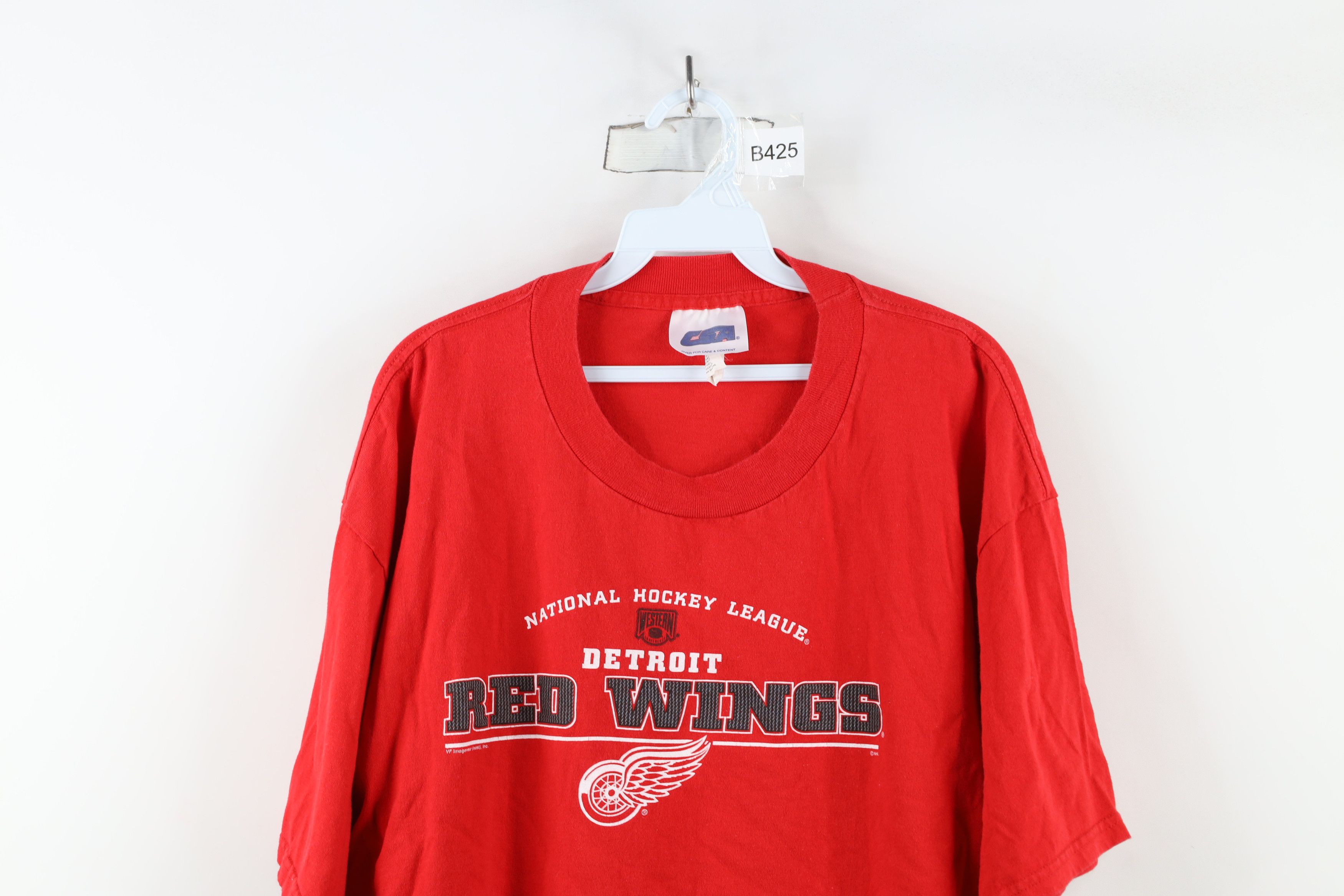 Vintage Vintage 90s Detroit Red Wings Hockey Short Sleeve T-Shirt Size US XL / EU 56 / 4 - 2 Thumbnail