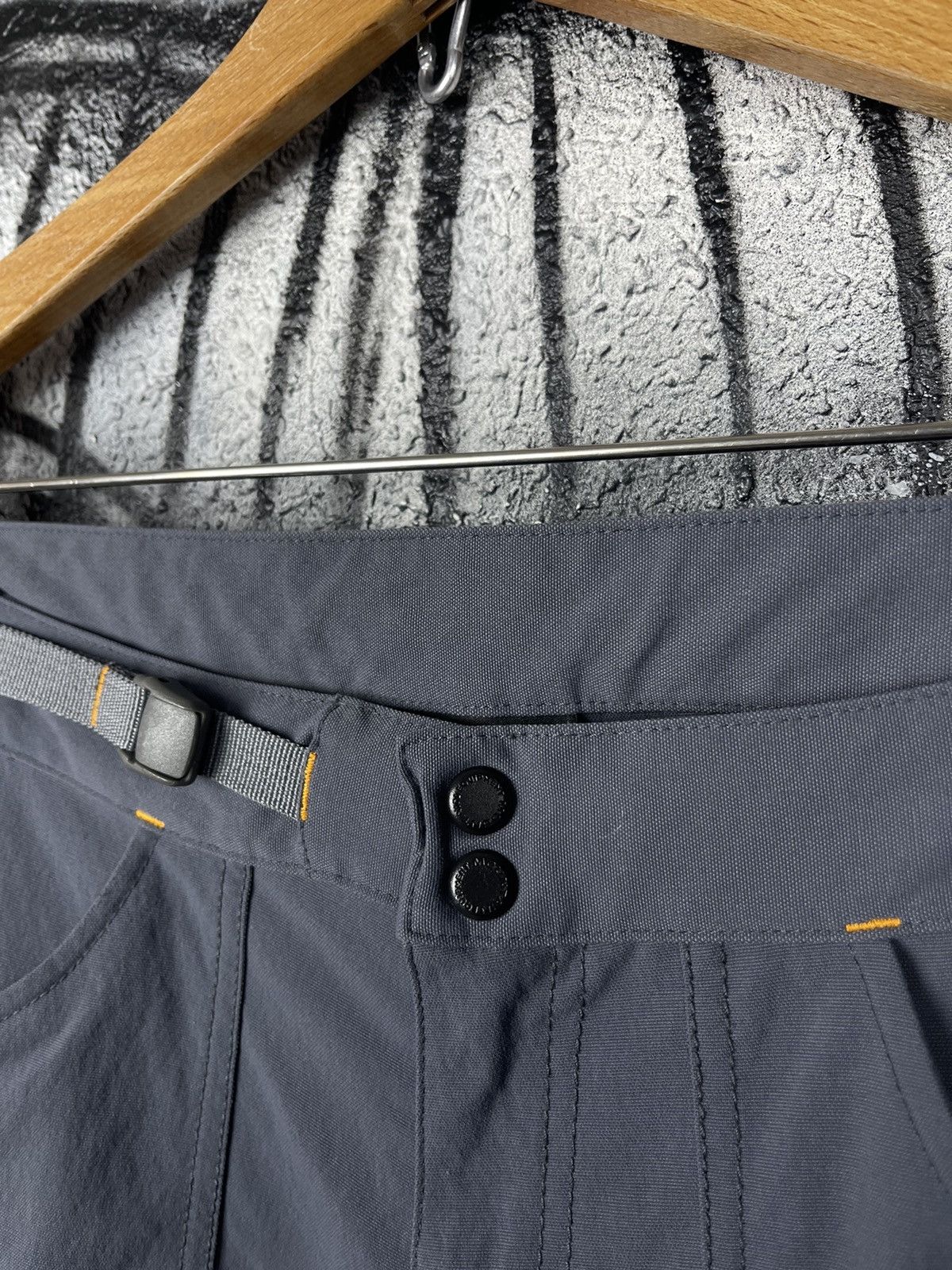 Mountain Equipment Mountain Equipment Outdoor Haking Pants Grey Men’s Size 32 Size US 32 / EU 48 - 5 Thumbnail