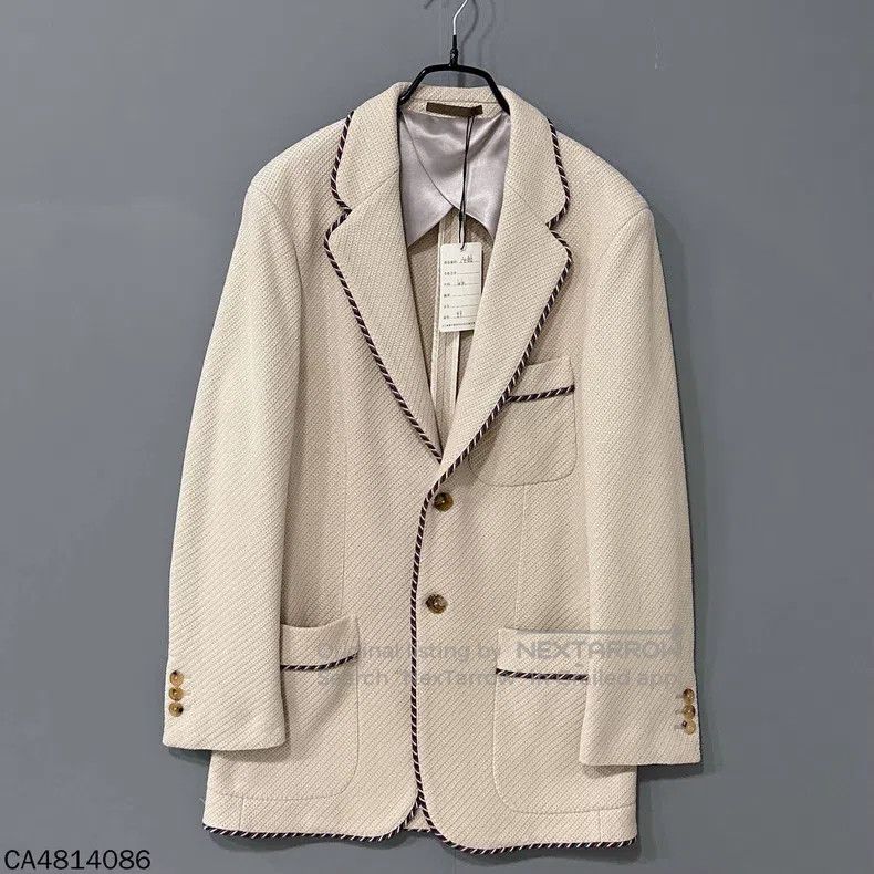 Gucci Gucci Embroidered suit jacket Size M / US 6-8 / IT 42-44 - 1 Thumbnail