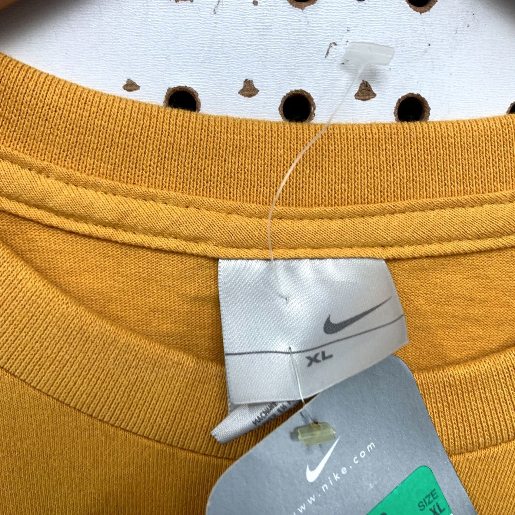 Nike VINTAGE Nike Shirt Mens XL Yellow Long Sleeve Embroidered SpellOut NEW Size US XL / EU 56 / 4 - 3 Thumbnail