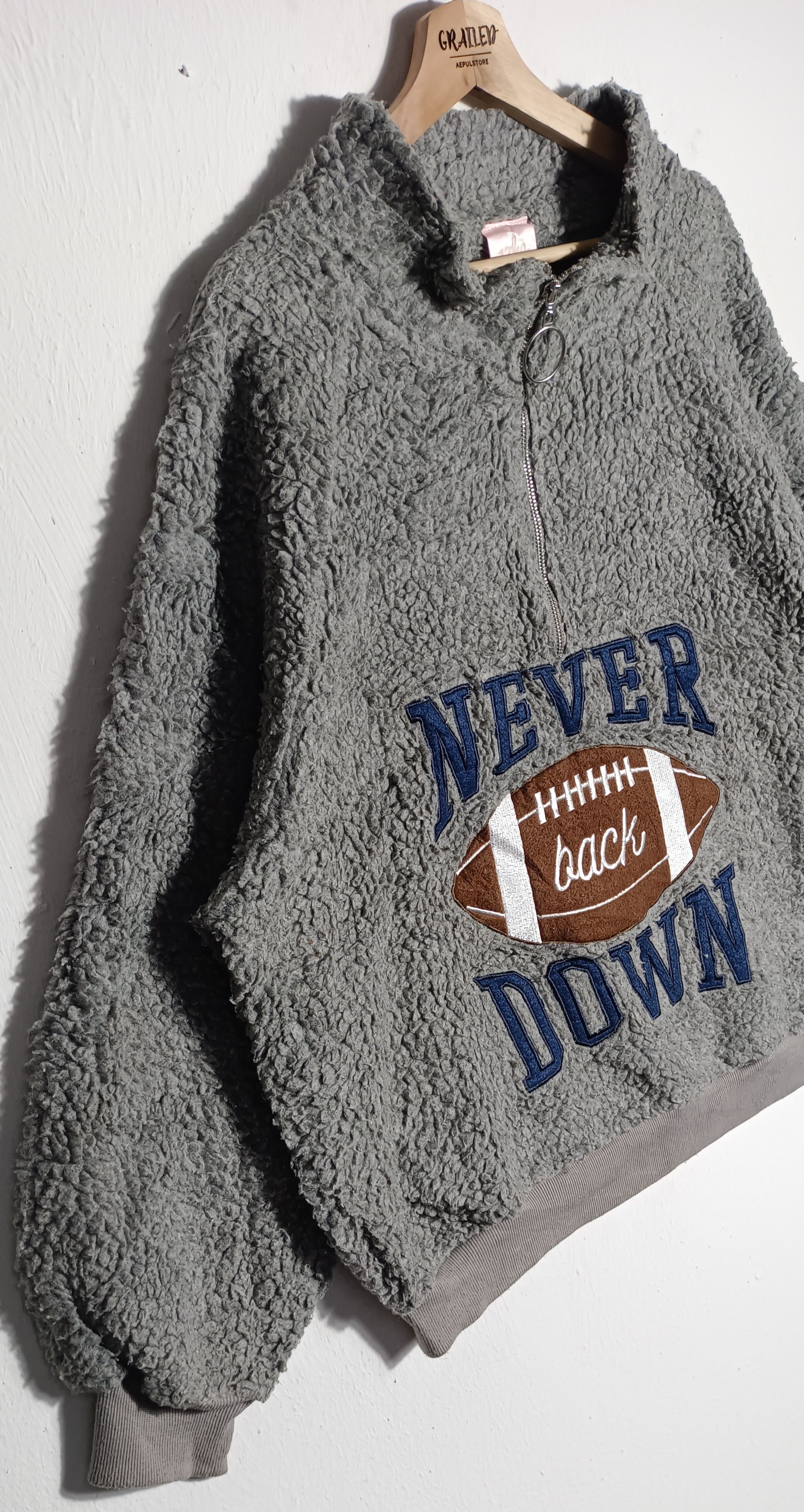 Other Never Back Down Sherpa Sweatshirt Quater Zipper Size US XXL / EU 58 / 5 - 6 Thumbnail