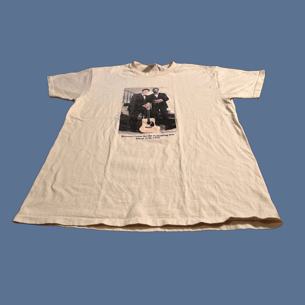 Delta VINTAGE Broward Center For Performing Arts Dan Marino Shirt Men’s L White 1998 Size US L / EU 52-54 / 3 - 1 Thumbnail