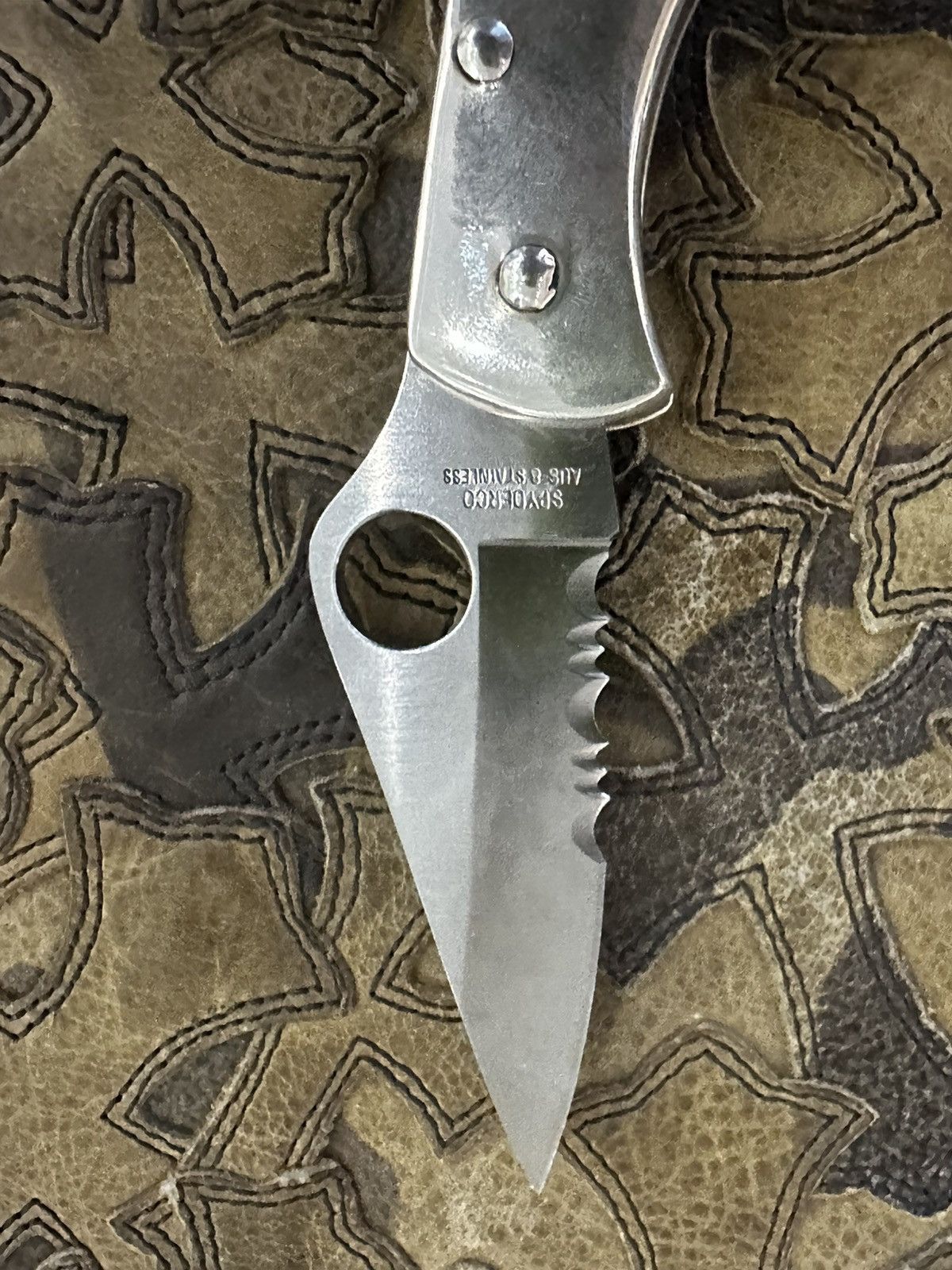 Chrome Hearts CHROME HEARTS SOLID SILVER CROSS SPYDERCO KNIFE SWITCH BLADE Size ONE SIZE - 17 Thumbnail