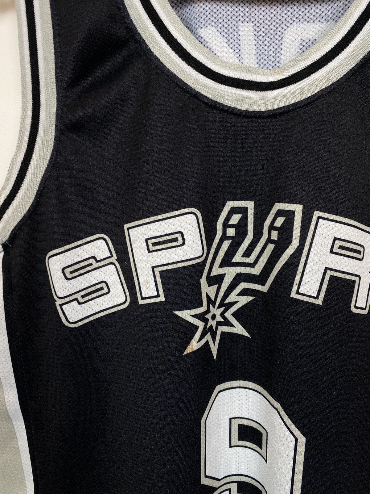 Champion × Vintage San Antonio Spurs Tony Parker #9 Jersey Shirt Size M Black Size US M / EU 48-50 / 2 - 7 Thumbnail