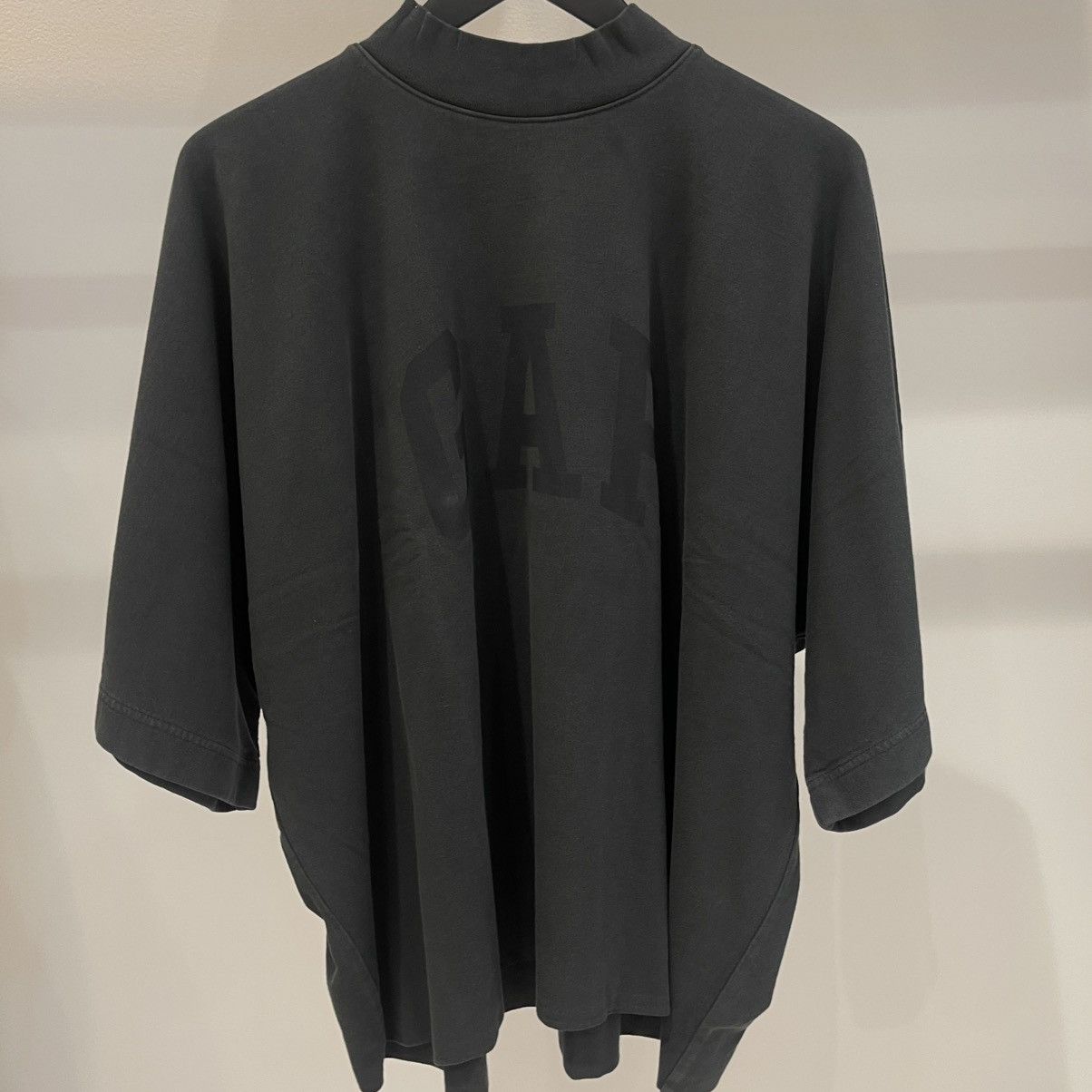Gap × Yeezy Yeezy Gap Dove No Seam Tee Black | Grailed