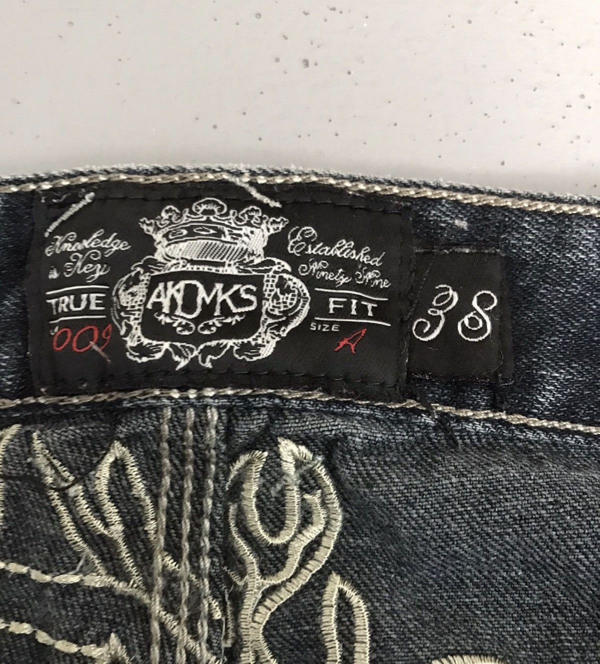 Akademiks Vintage akademiks embroidered denim Size US 38 / EU 54 - 6 Thumbnail