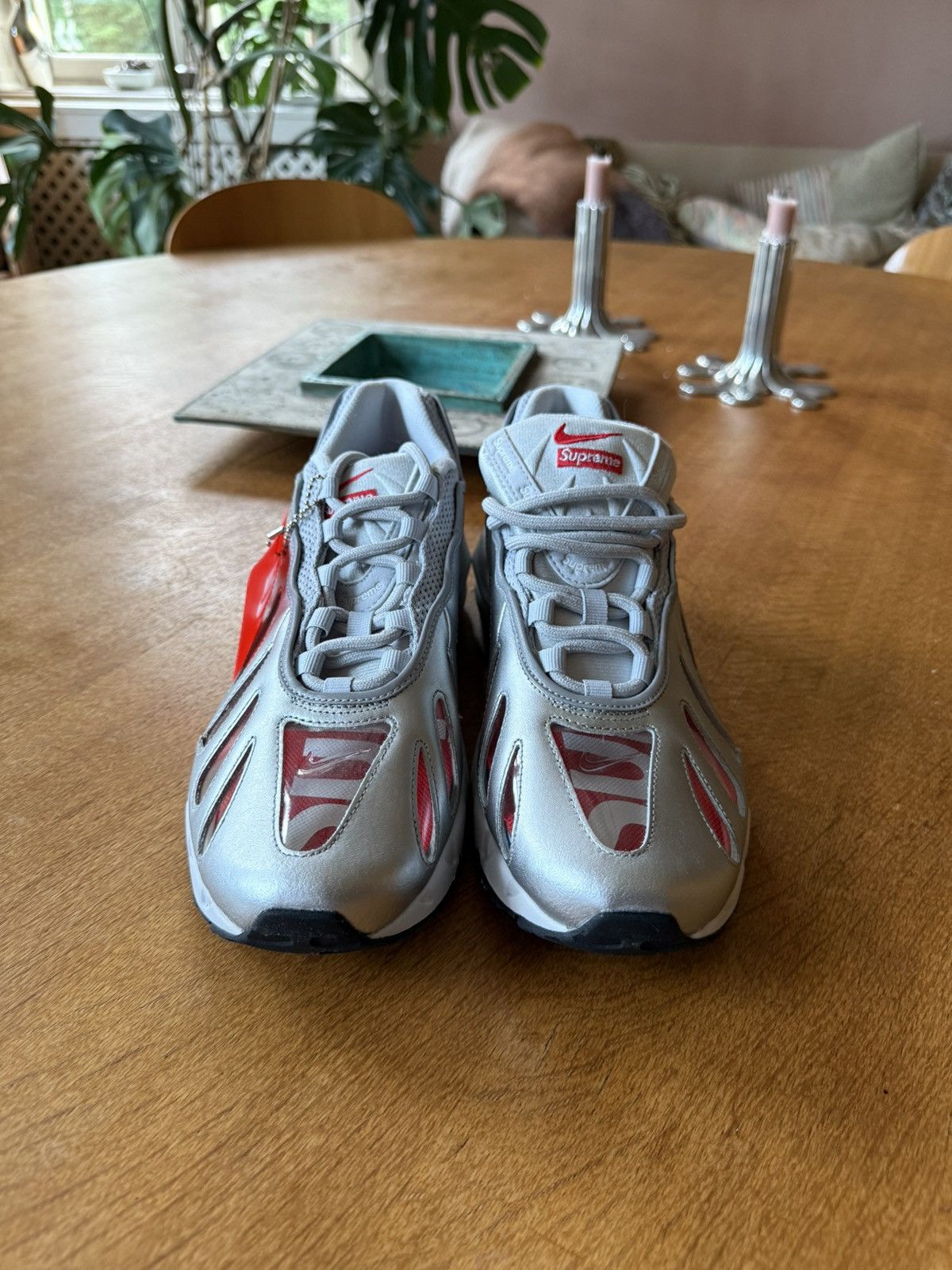 Nike × Supreme Nike Air Max 96/S Metallic Silver/Speed red Size US 11 / EU 44 - 4 Thumbnail