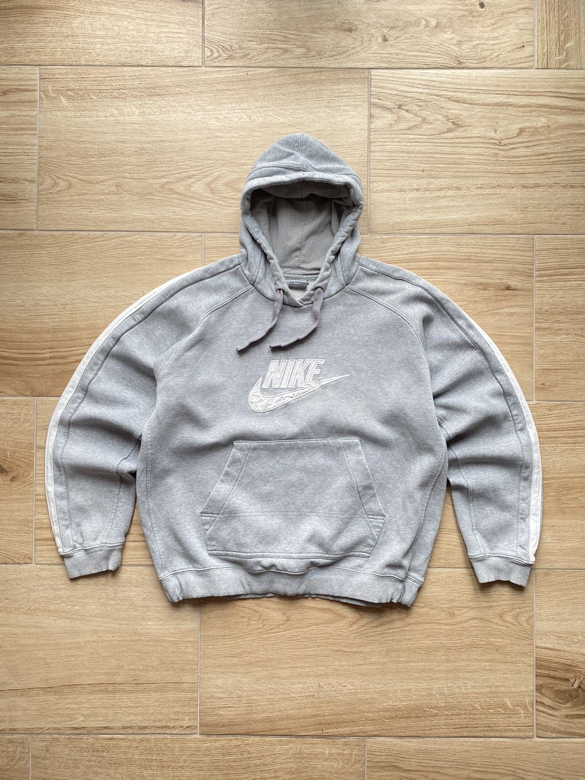 Nike Vintage Y2K Nike Hoodie Size US L / EU 52-54 / 3 - 2 Thumbnail