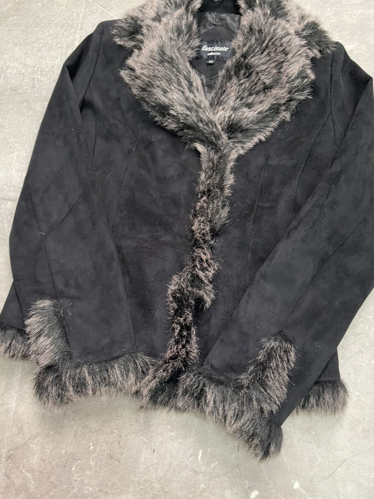 Le Grande Bleu (L.G.B.) Fur suede cropped gothic hype avant garde jacket y2k Size US S / EU 44-46 / 1 - 6 Thumbnail
