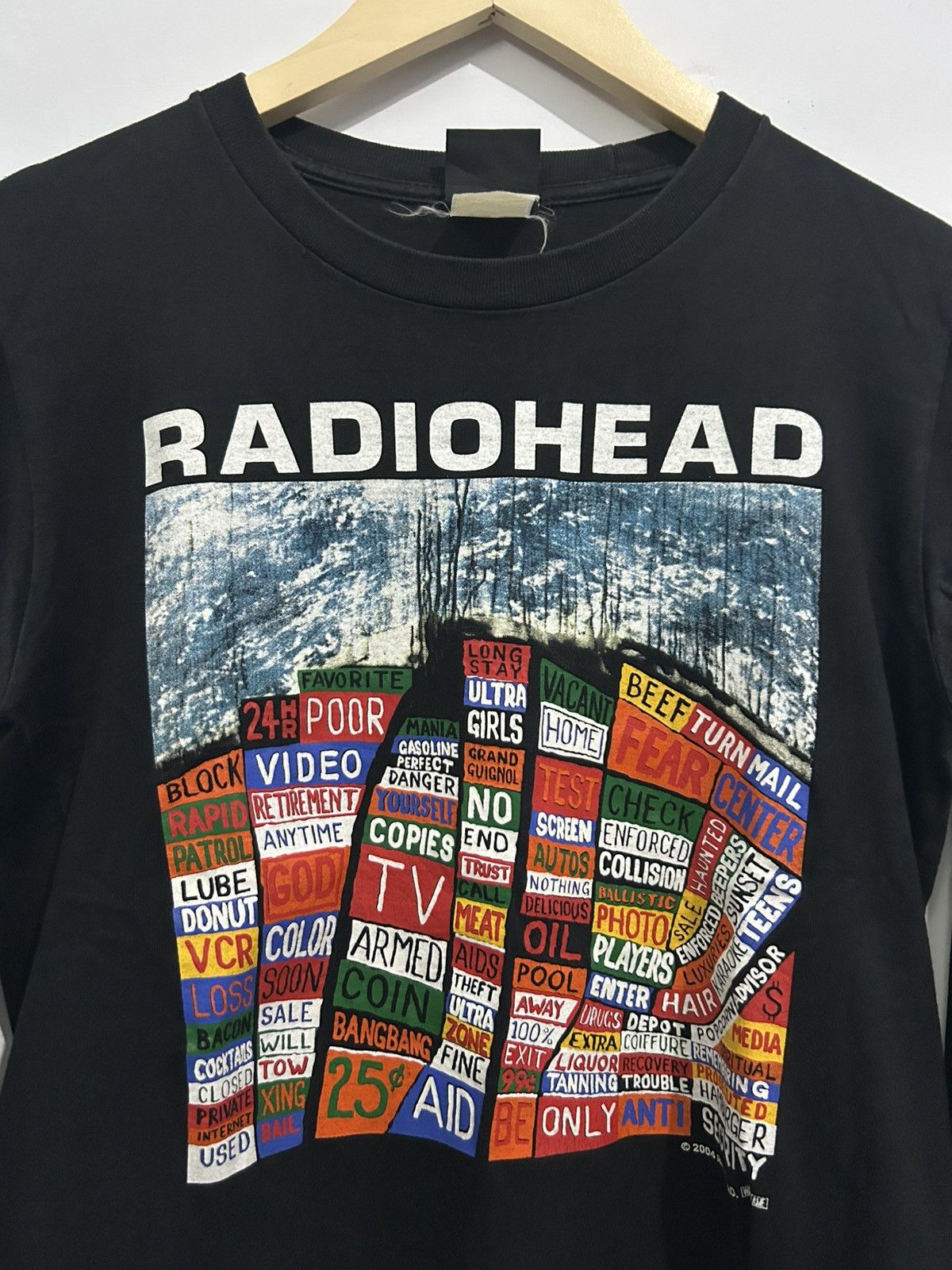 Band Tees 00s Radiohead Hail To The Thief Longsleeve Tees Size US M / EU 48-50 / 2 - 2 Thumbnail