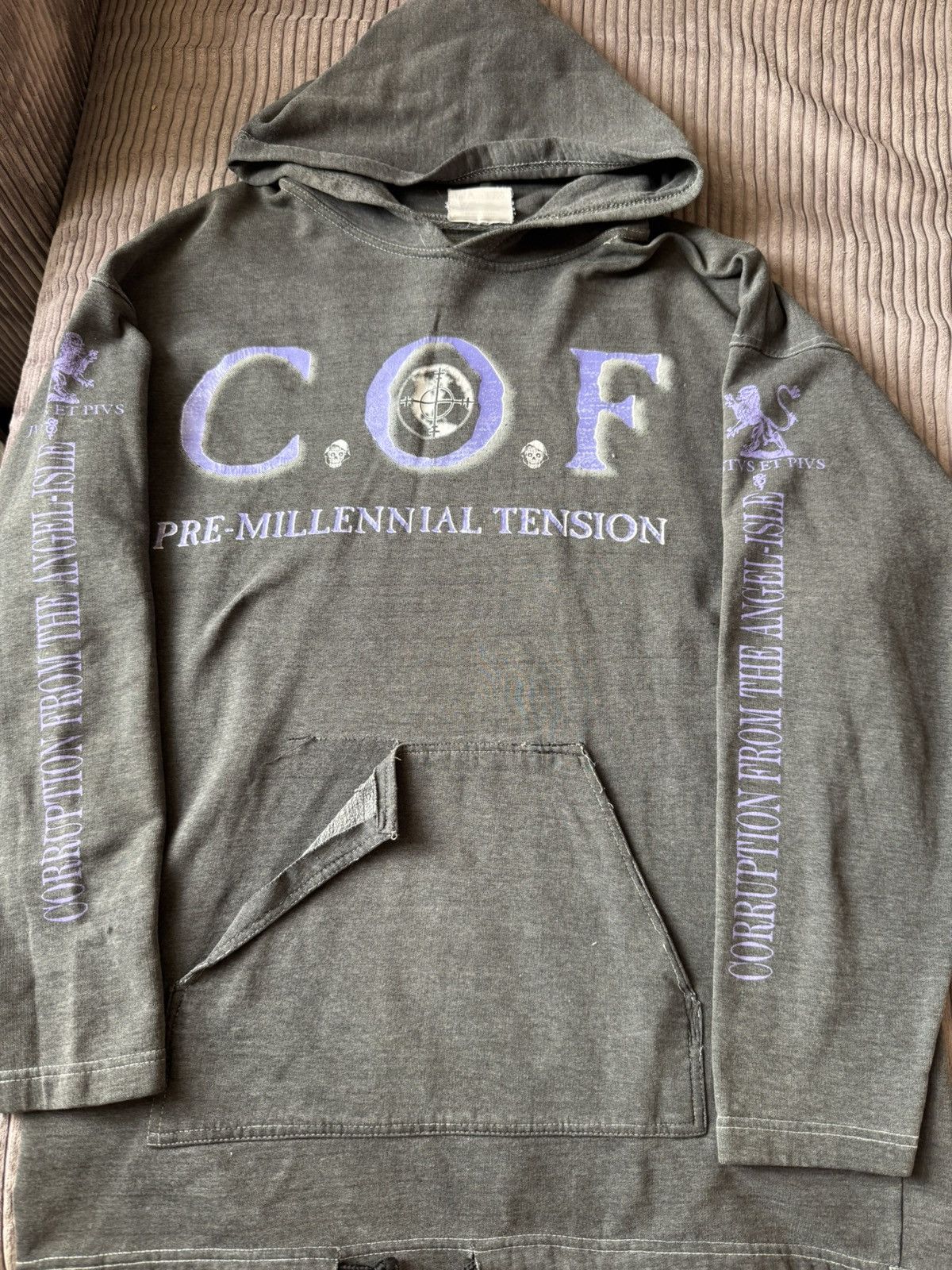 Band Tees Vintage 90s Cradle of Filth Britania Black Metal Band hoodie Size US XL / EU 56 / 4 - 7 Thumbnail