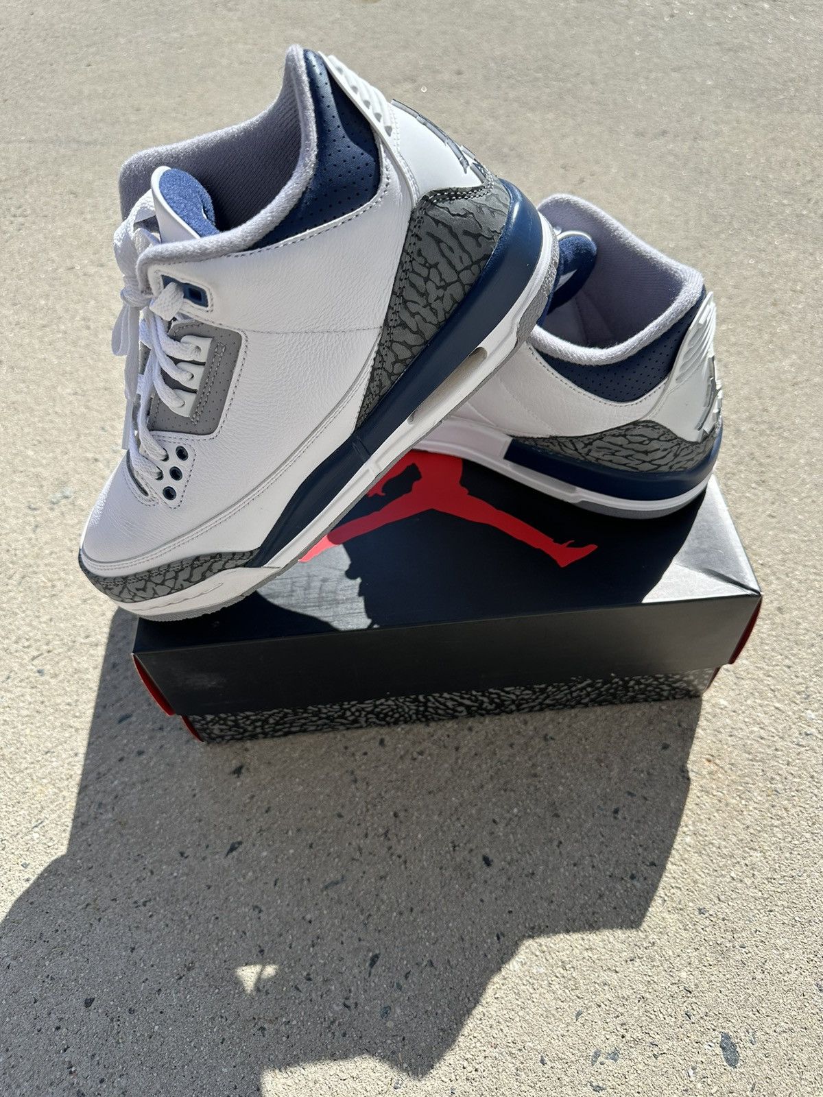 Jordan Brand Jordan 3 midnight navy Size US 7 / EU 40 - 2 Thumbnail