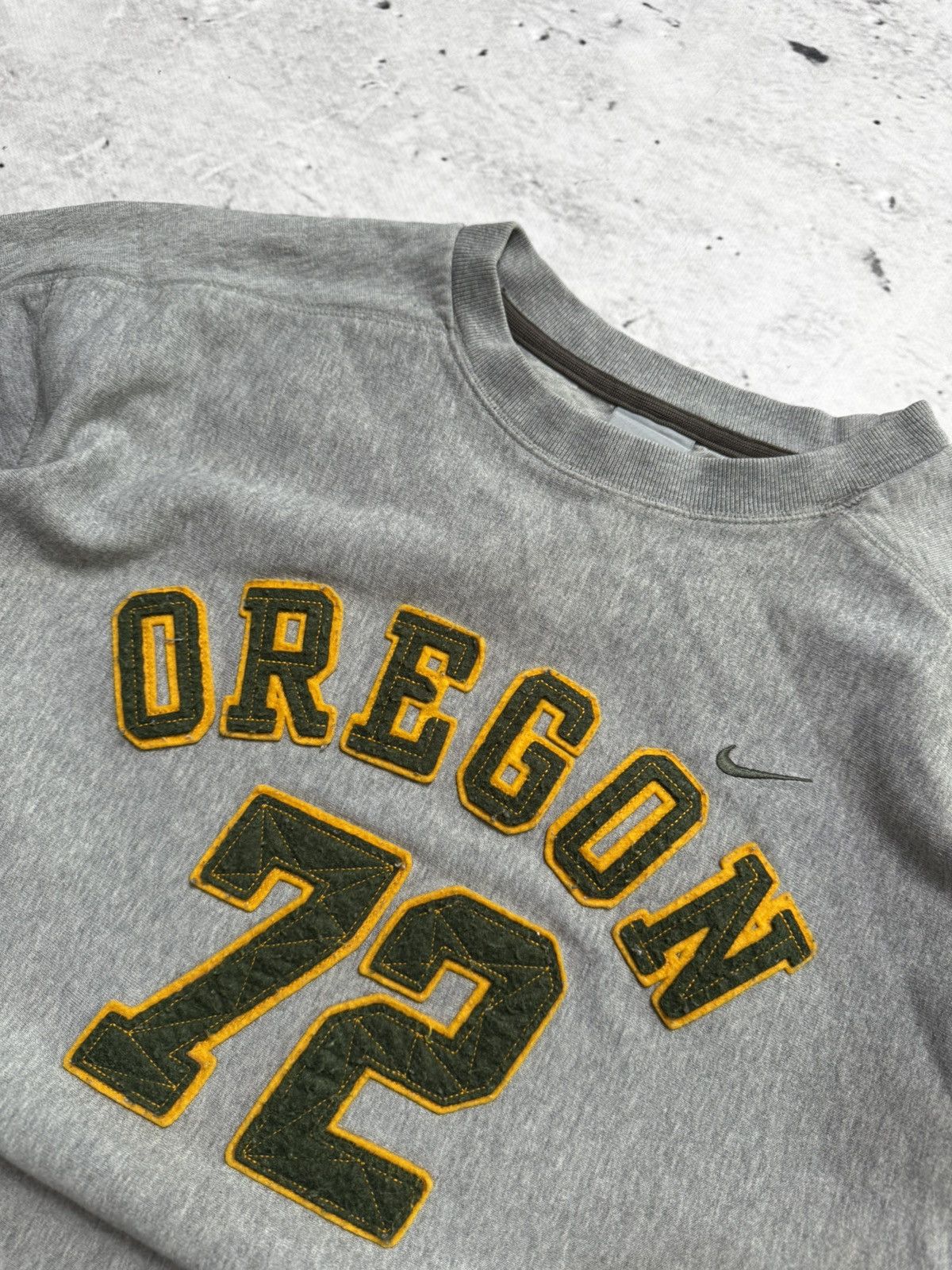 Nike × Vintage NIKE OREGON VINTAGE CENTER LOGO OVERSIZE BOXY SWEATSHIRT Size US L / EU 52-54 / 3 - 5 Thumbnail