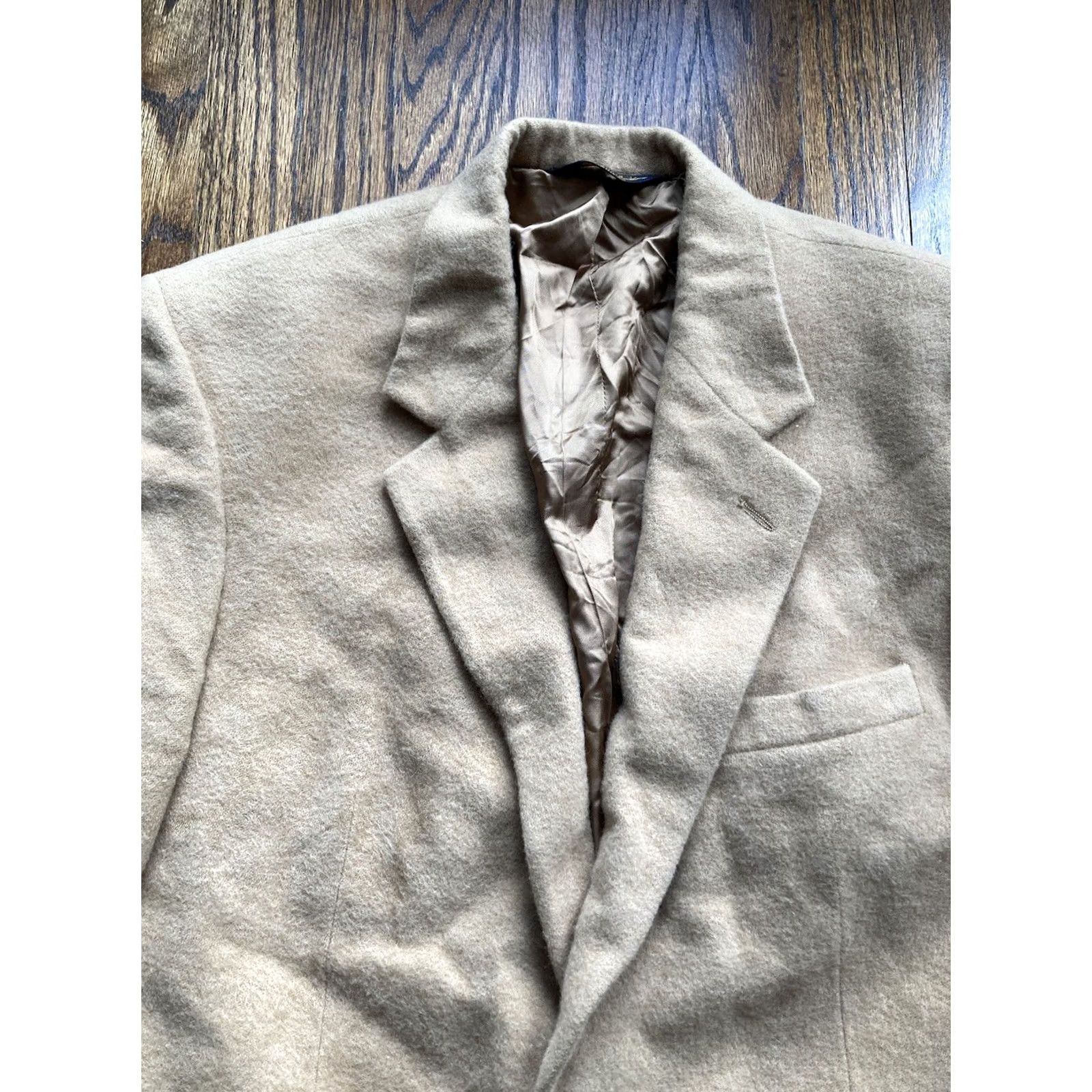 Brooks Brothers Brooks Brothers Blazer Mens 39R Camel Hair Coat Single-Breasted Tan Jacket Sports Coat Notch Lapel Four-Button Vented Regular Fit Dry Clean Only Bel Size 40R - 4 Thumbnail