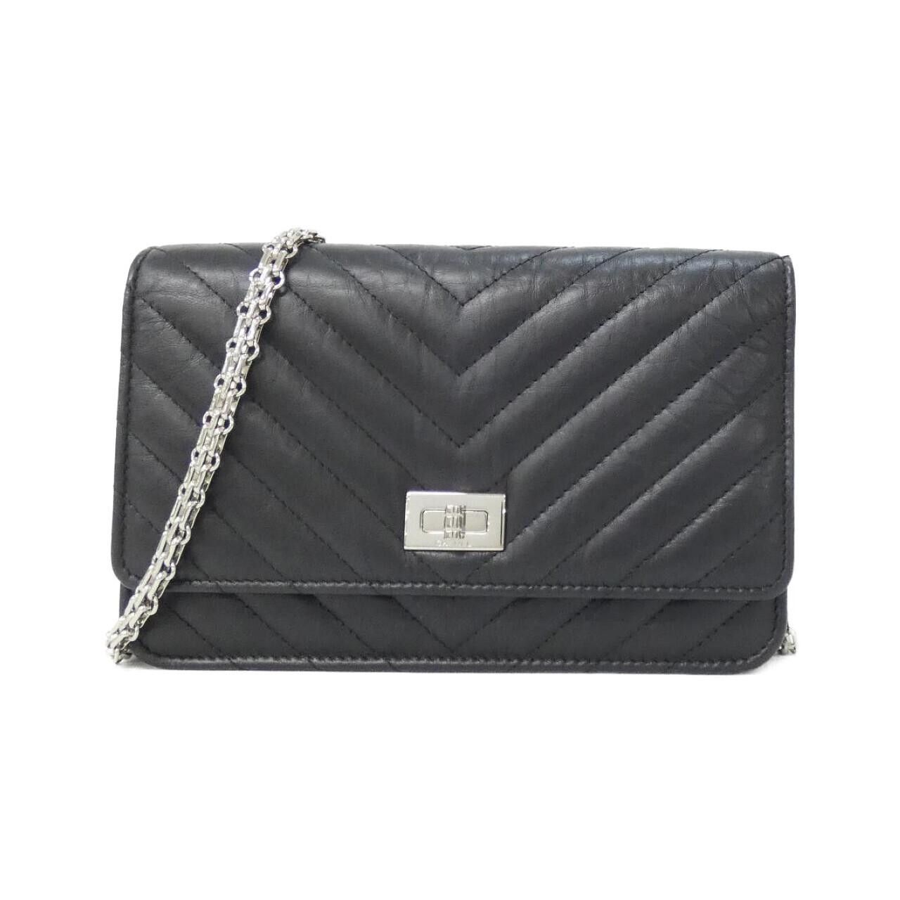 Chanel Chanel Chanel Calfskin Chain Wallet Leather Other 70328 DUTY FREE for USA Size ONE SIZE - 1 Thumbnail