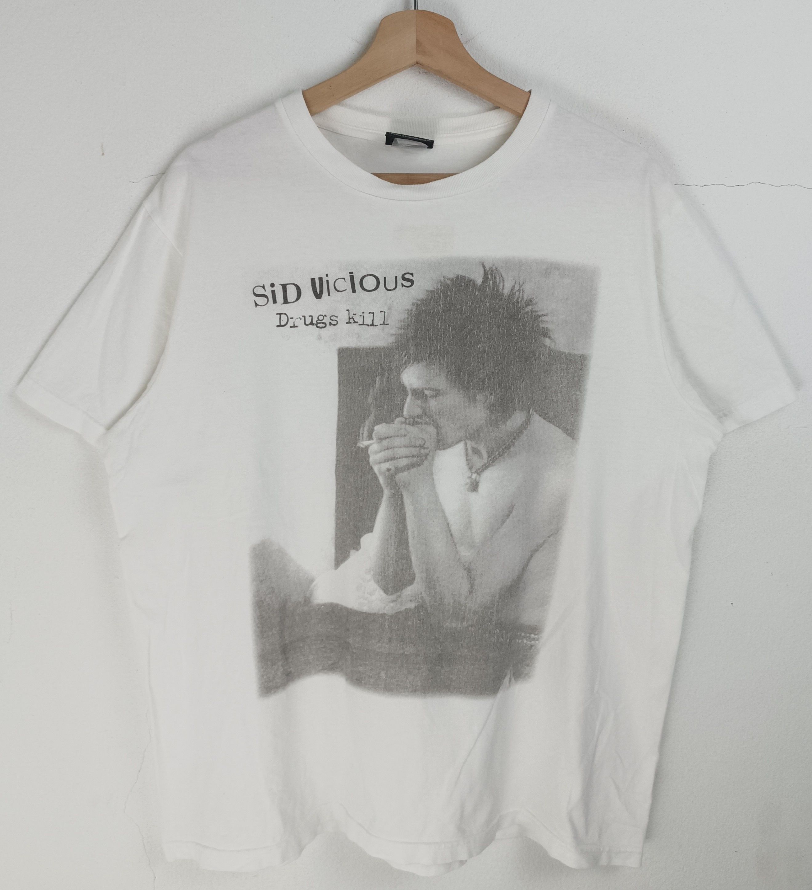 Band Tees VINTAGE 2000s SEX PISTOLS SID VICIOUS VIVIENNE PUNK CLASH Size US L / EU 52-54 / 3 - 3 Thumbnail