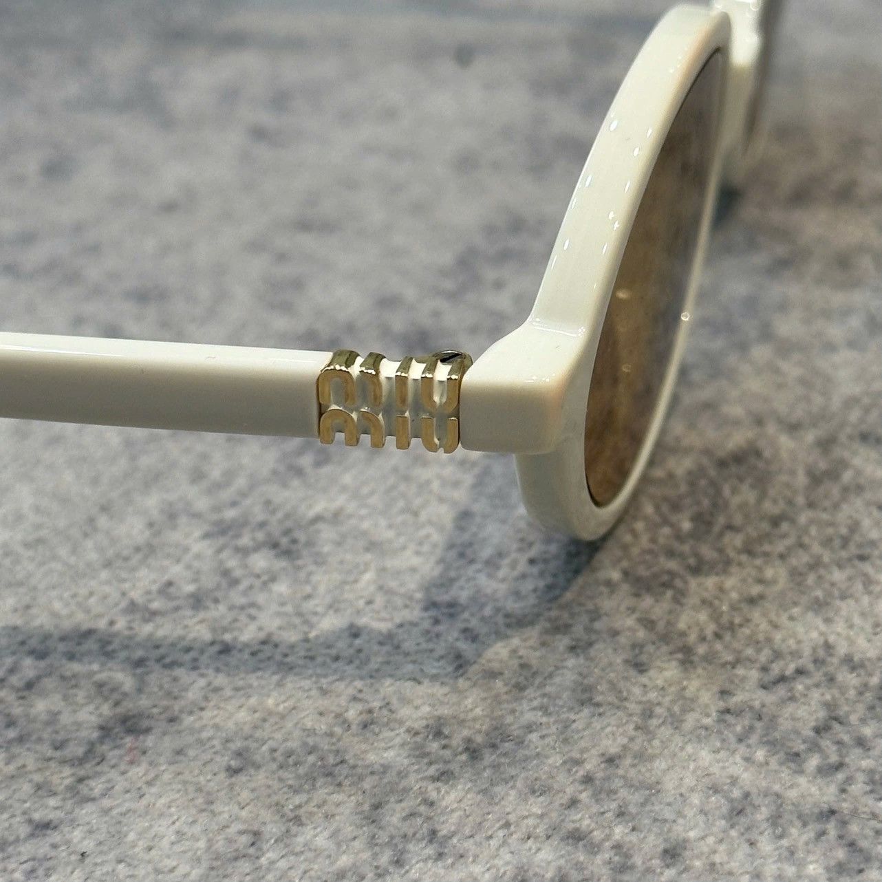 Miu Miu MIU MIU 0MU 04ZS 14240D Size ONE SIZE - 3 Thumbnail