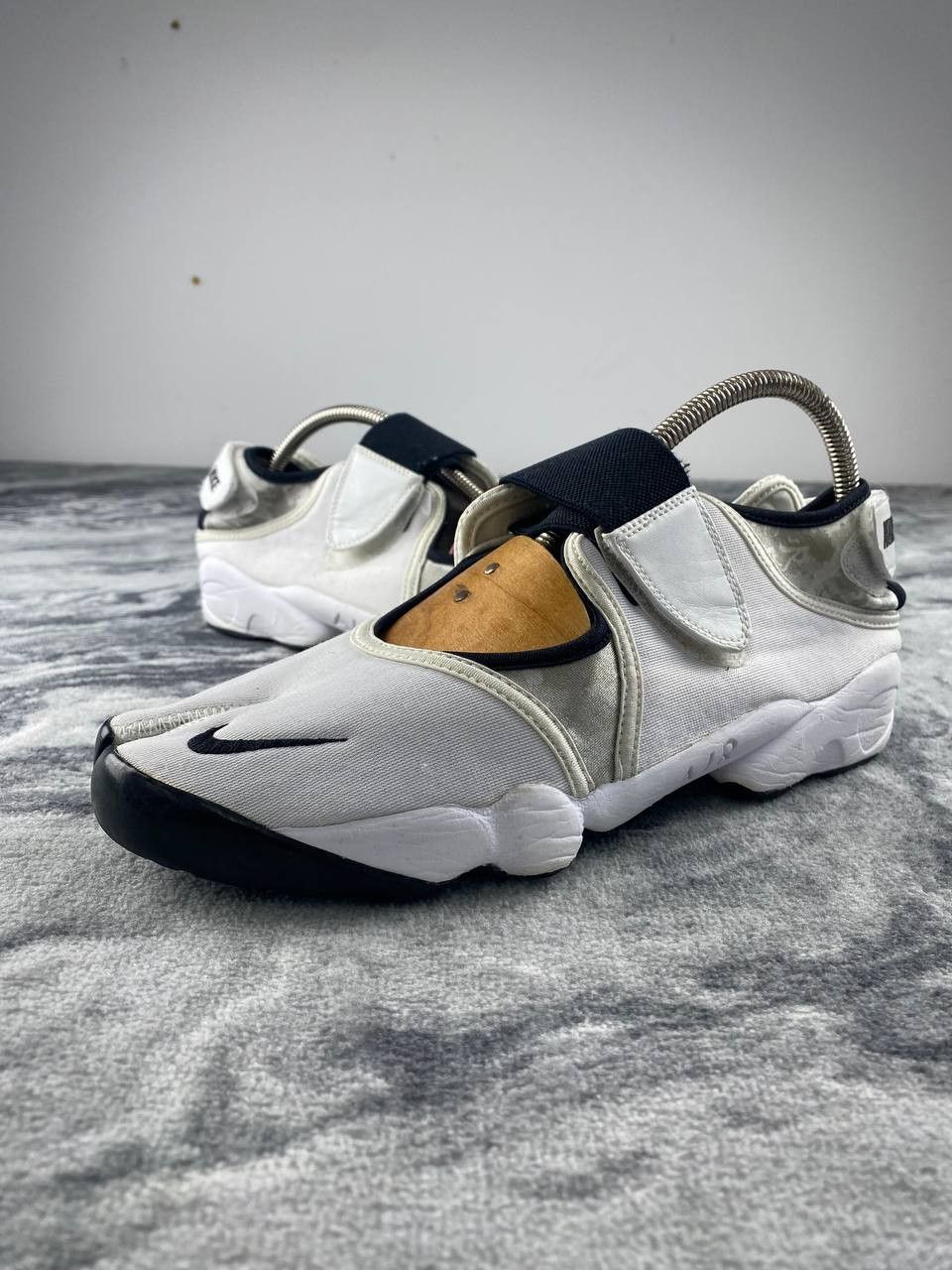 Nike Vintage Nike Air Rift Tabi Sandals Sneakers Men US 10 Size US 10 / EU 43 - 1 Thumbnail
