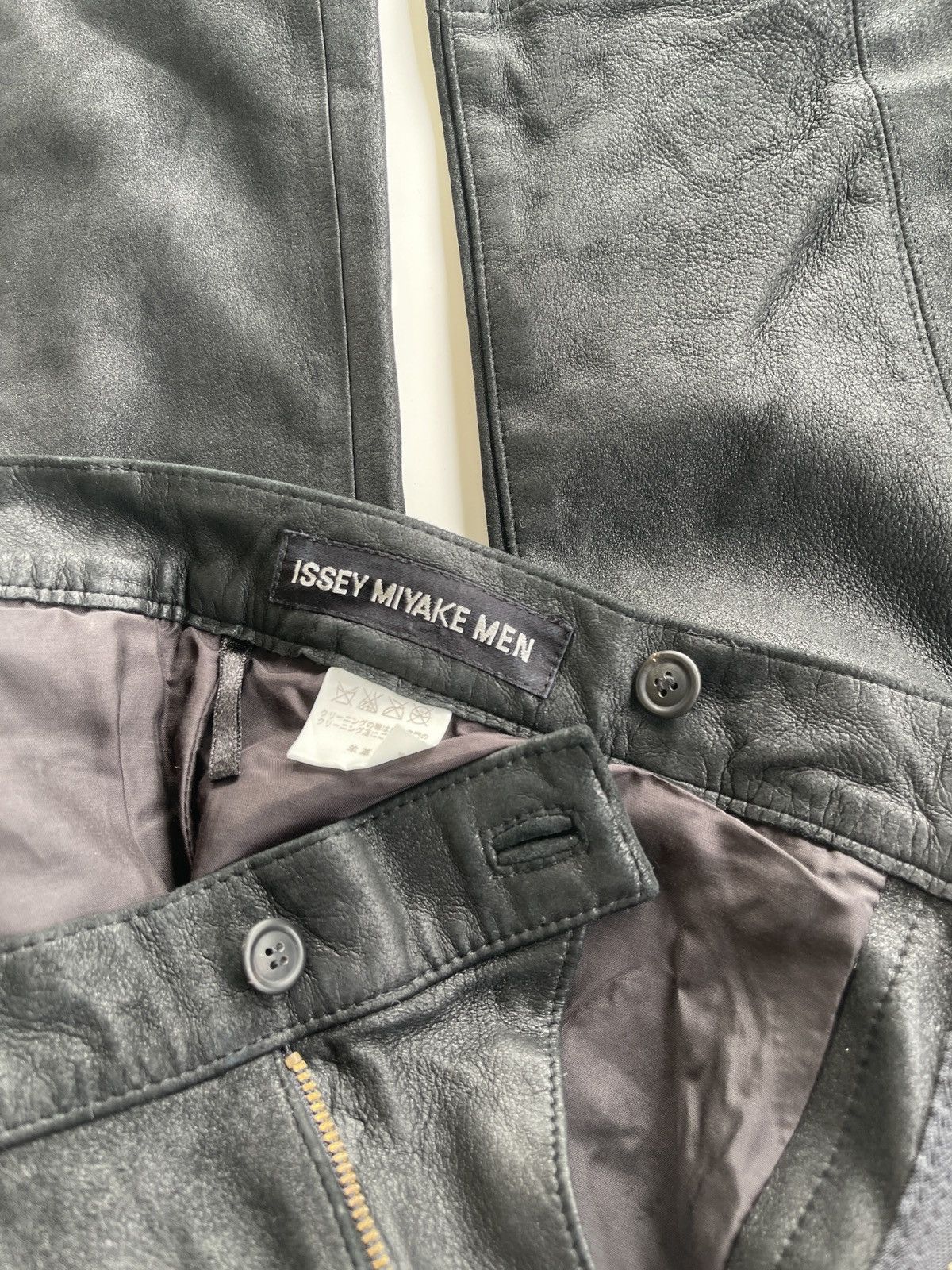 Issey Miyake Issey Miyake Men Sheepskin Leather Pants Size US 31 - 11 Thumbnail