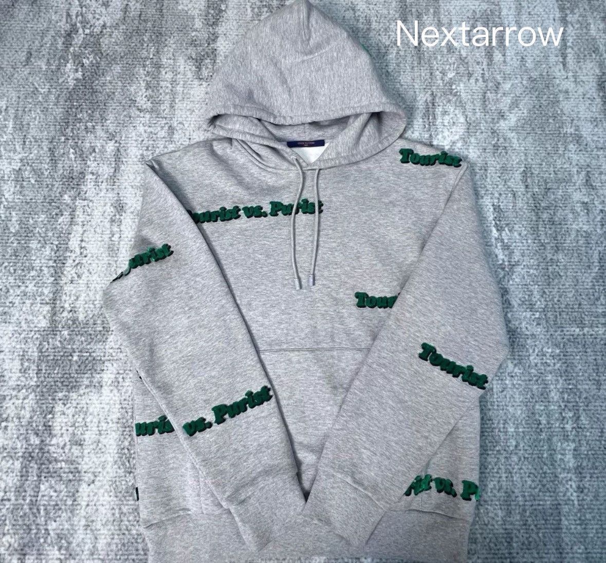 Louis Vuitton Louis Vuitton green plush hooded sweatshirt 2412-Nextarrow Size US M / EU 48-50 / 2 - 1 Thumbnail