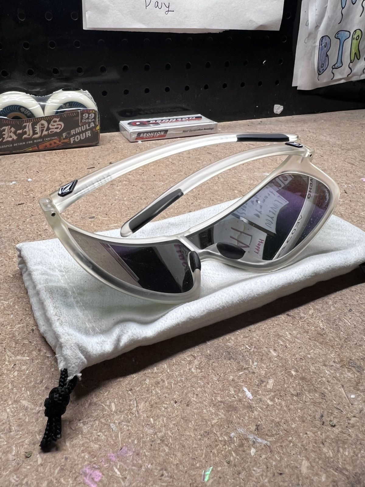 Volcom Volcom ‘Macho’ Sunglasses Size ONE SIZE - 4 Thumbnail