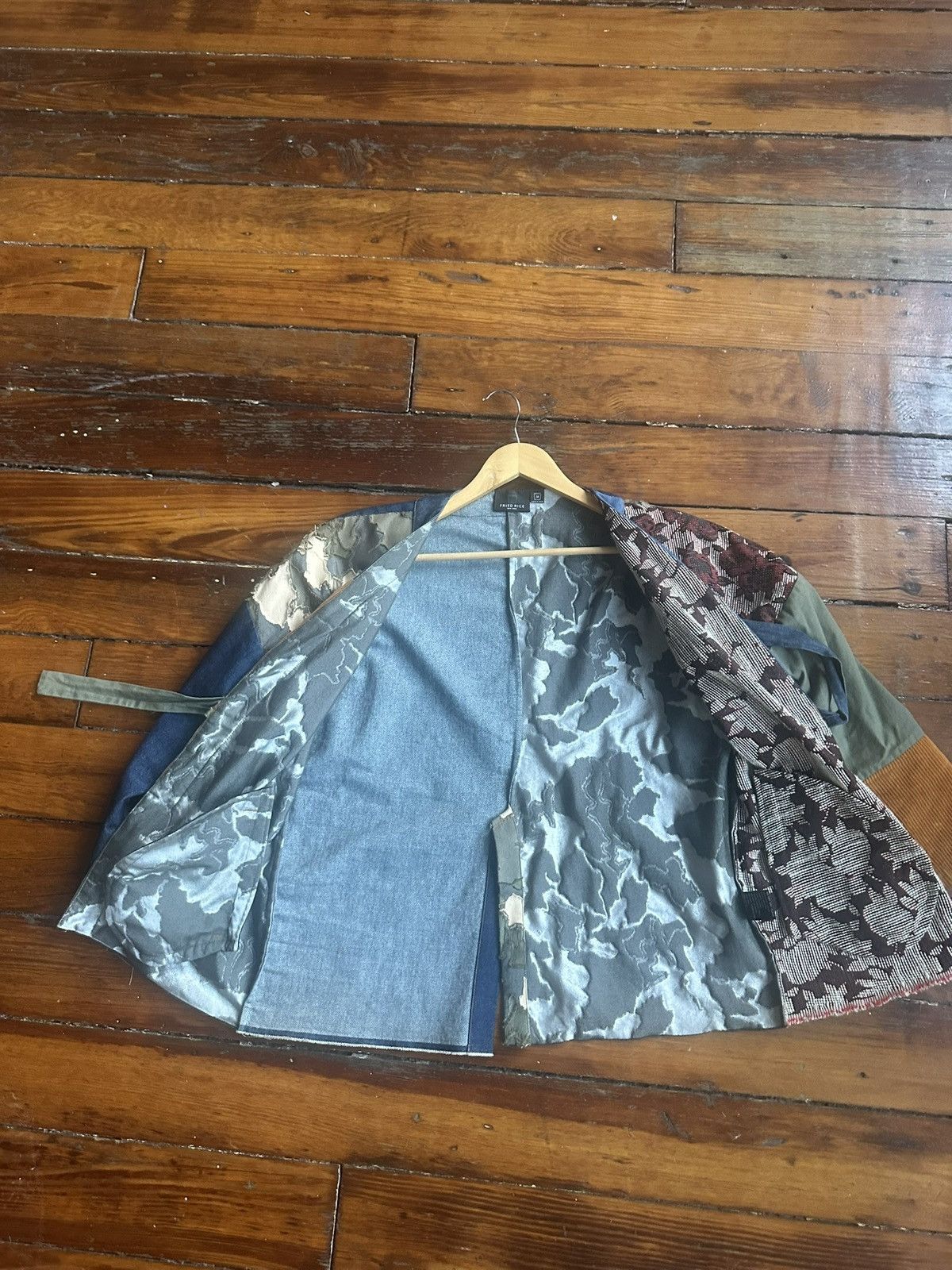 FRIED RICE Patchwork Kimono Jacket with Floral and Camouflage Patterns Size US M / EU 48-50 / 2 - 8 Thumbnail