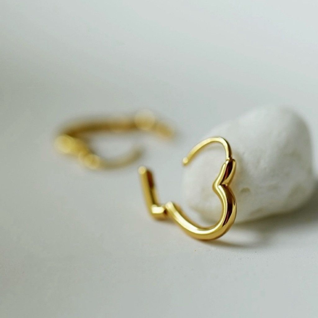 Other Love Heart Stud Earrings for Women Simple Style Size ONE SIZE - 4 Thumbnail