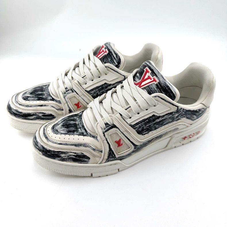 Louis Vuitton Louis Vuitton Trainer black and white hand-painted graffit Size US 8.5 / EU 41-42 - 1 Thumbnail