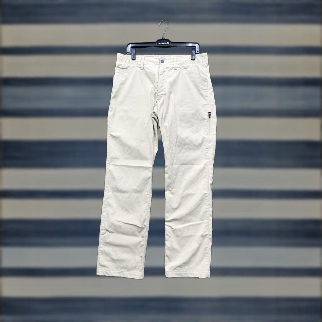 Under Armour Under Armour Pants Mens 35x32 Khakis Beige Water Resistant UA Storm Golf Nylon Polyester Pockets Zip Pocket Inseam 32 Rem Regular Mens Size US 32 / EU 48 - 1 Thumbnail