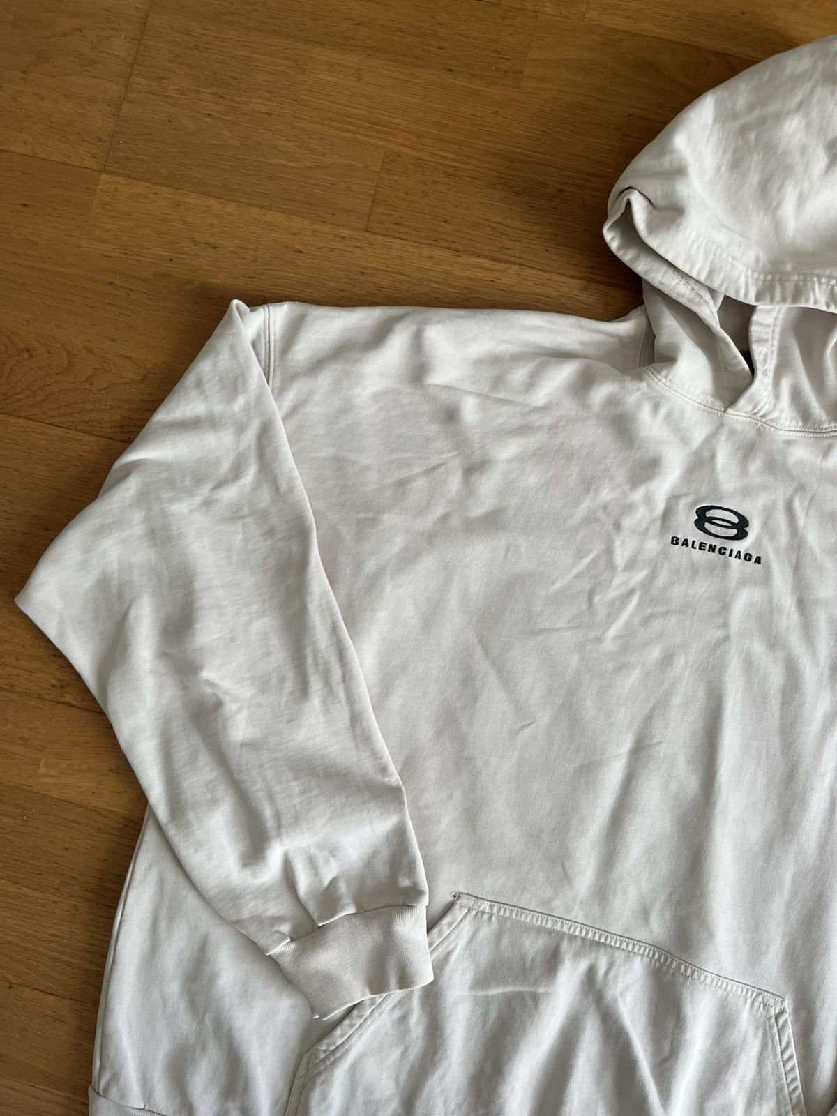 Balenciaga Balenciaga Unity Logo Hoodie Size US XL / EU 56 / 4 - 2 Thumbnail