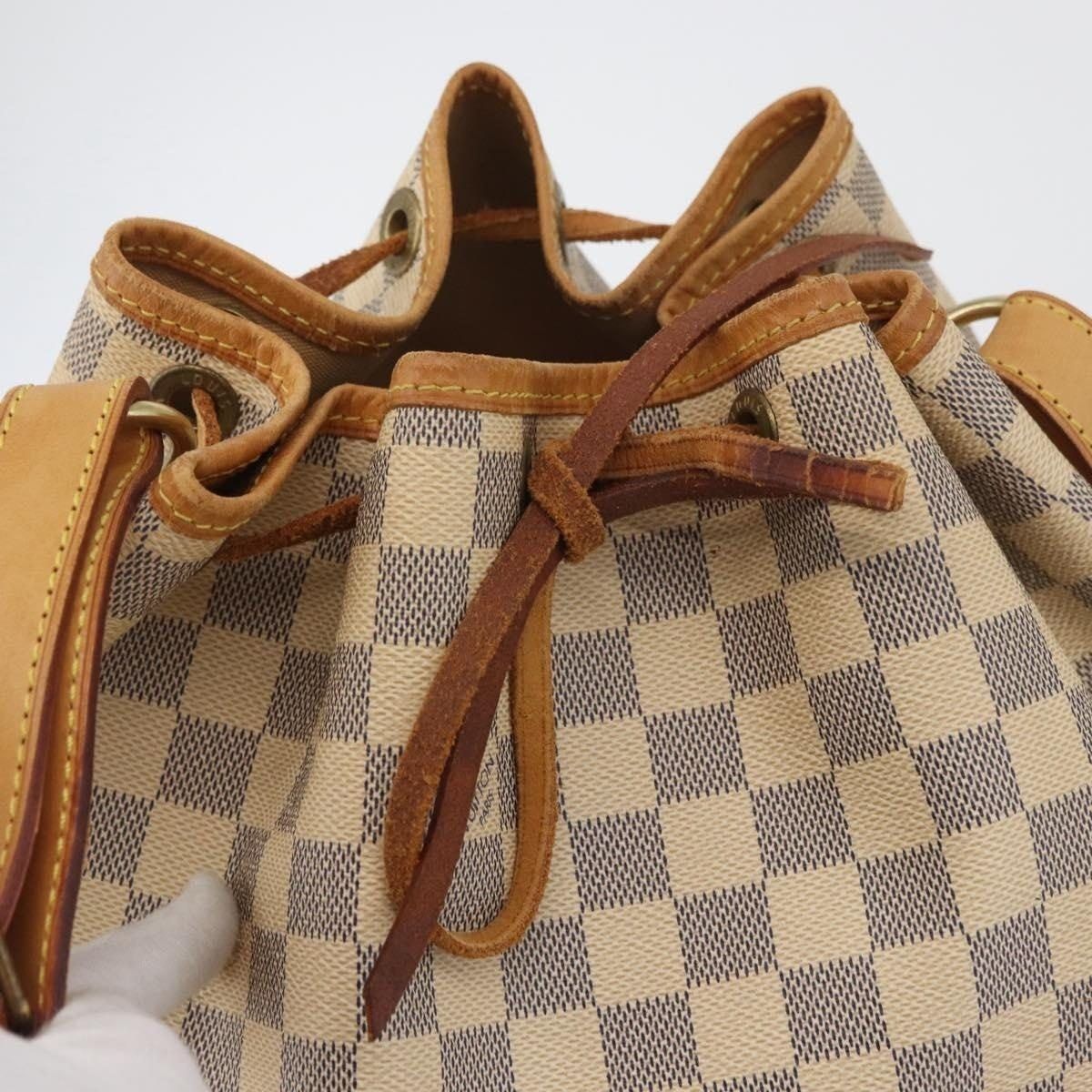 Louis Vuitton Louis Vuitton Damier Azur Noe Bucket Bag White Size ONE SIZE - 11 Thumbnail