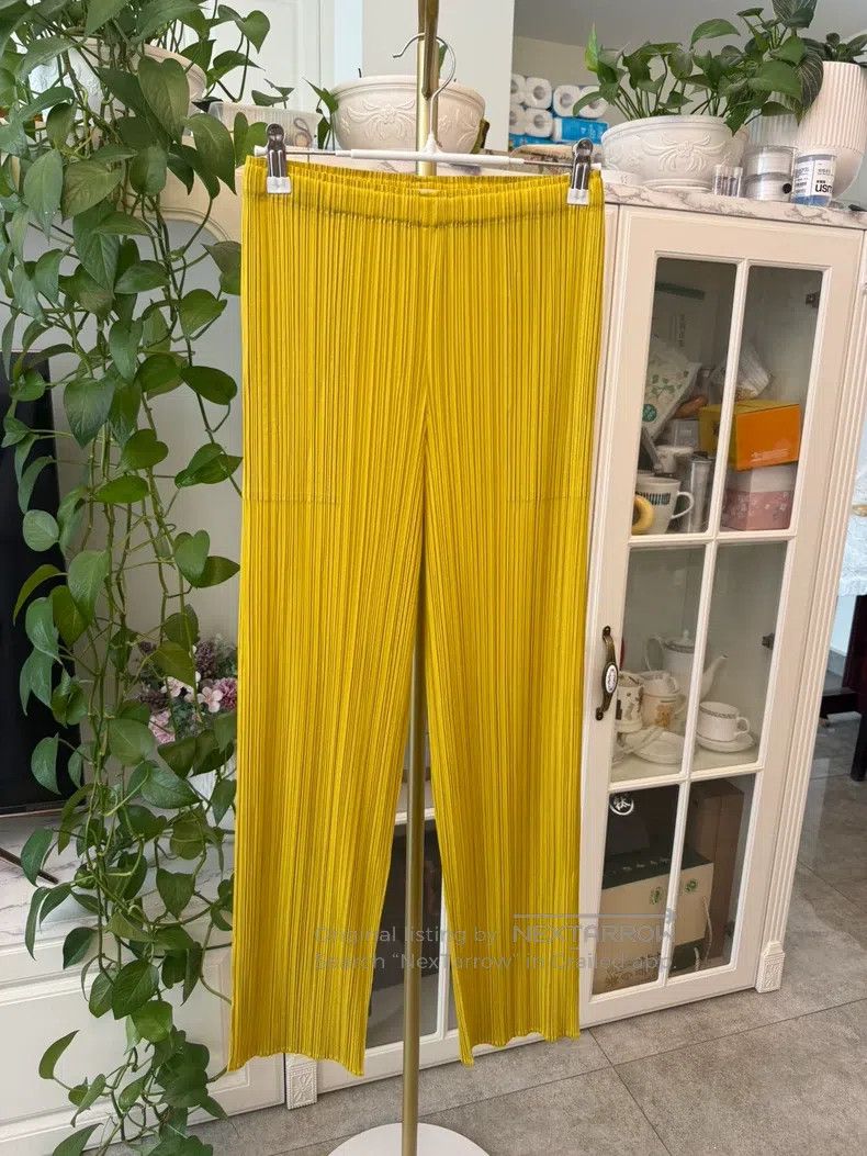 Issey Miyake Issey Miyake size:3 Aoyama Limited Yellow Straight - Leg P Size 31" - 1 Thumbnail