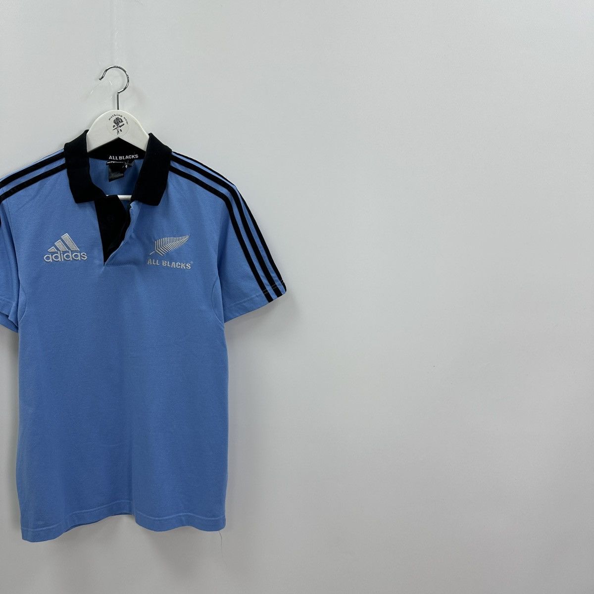Vintage Vintage 00s All Black Adidas embroidered blue polo y2k og Size US M / EU 48-50 / 2 - 2 Thumbnail
