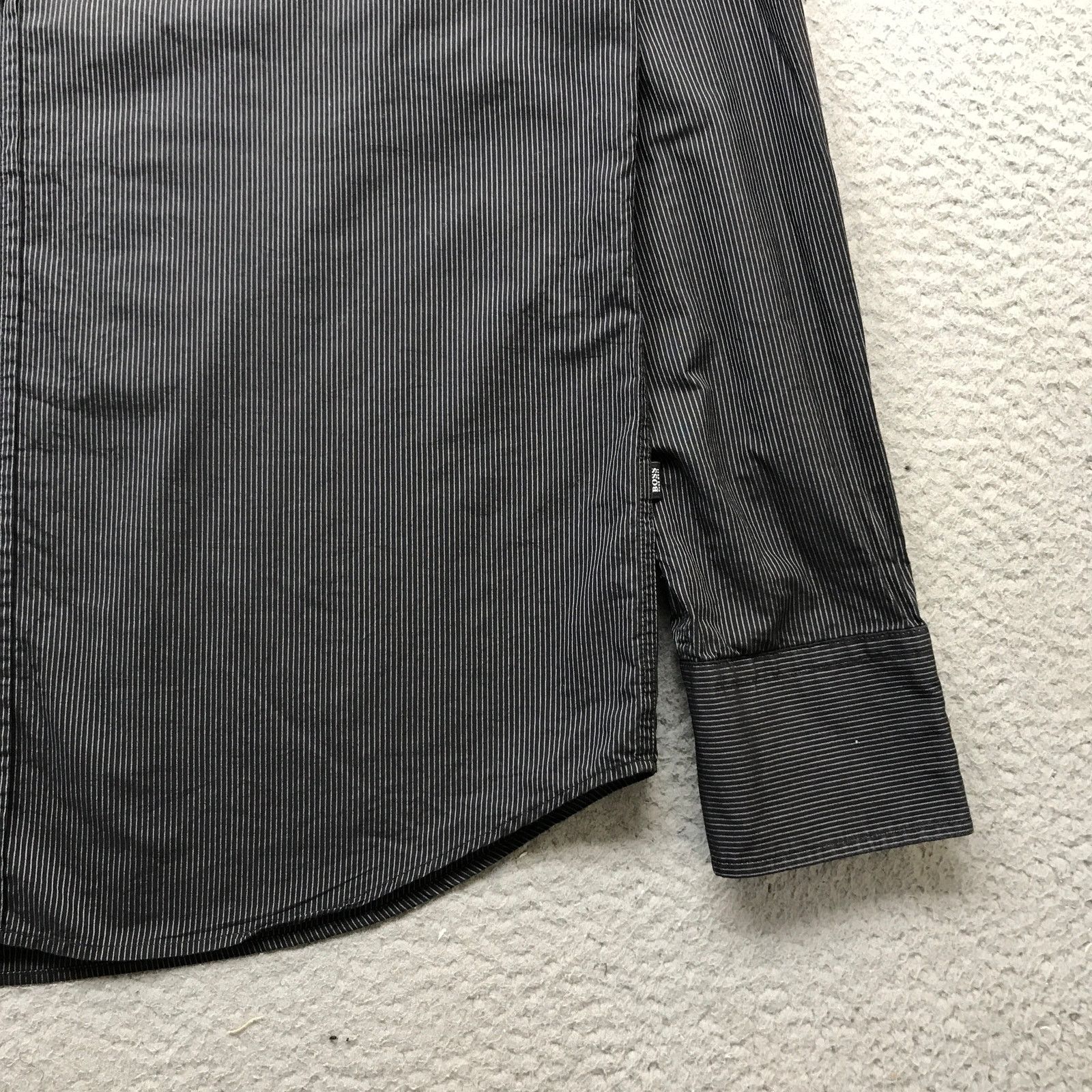 Hugo Boss Boss Hugo Boss Button Up Dress Shirt Men XL Pinstripe Black Size US XL / EU 56 / 4 - 6 Thumbnail