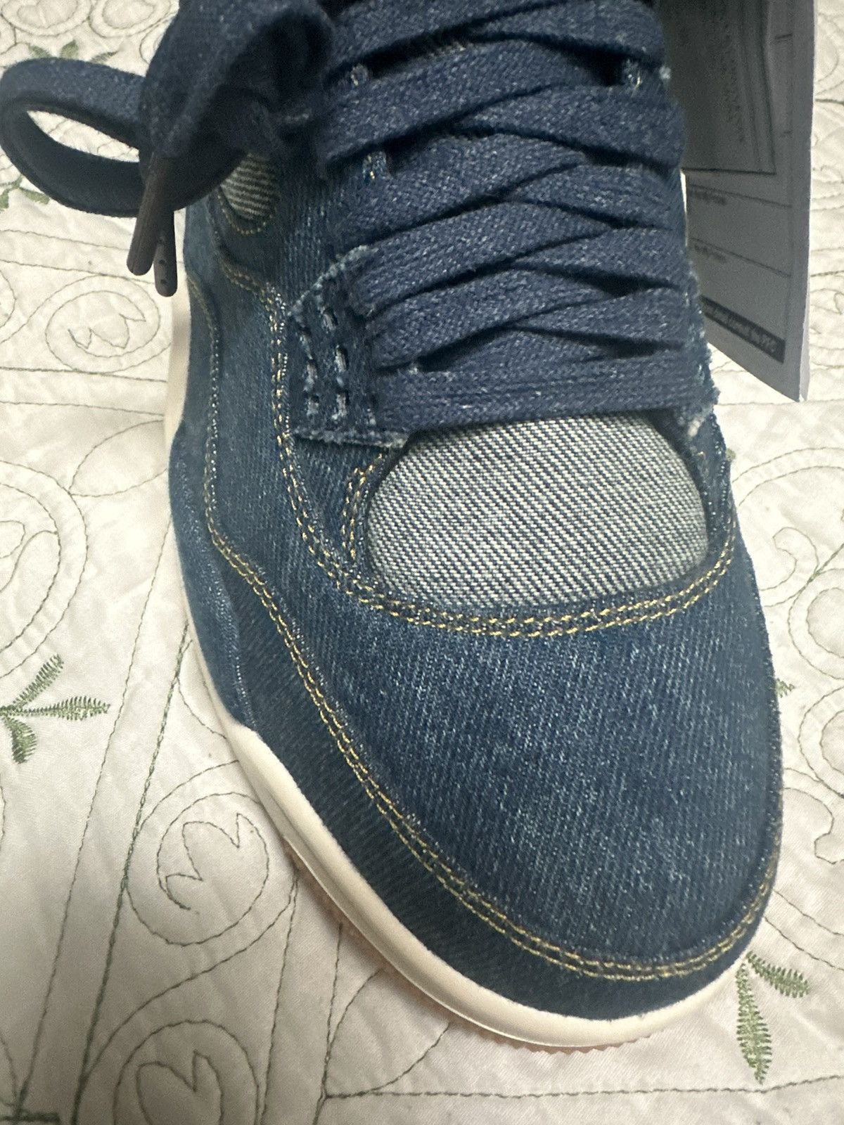 Jordan Brand × Levi's × Nike SAMPLE Nike Jordan Brand x Levi’s Air Jordan 4 Denim Blue Size US 8.5 / EU 41-42 - 20 Thumbnail