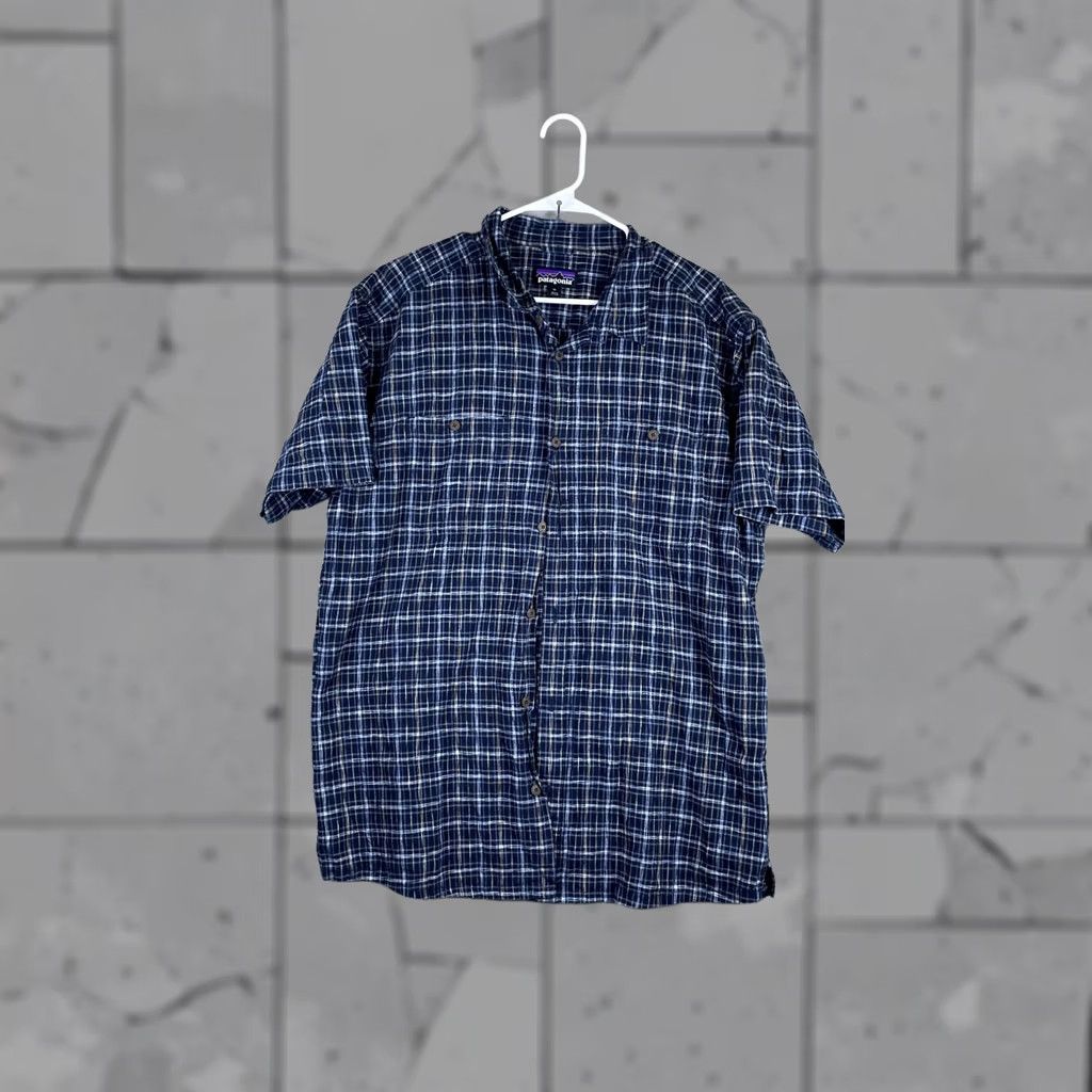 Patagonia Patagonia Mens XL Blue Plaid Short Sleeve Button Front Lightweight Casual Shirt Size US XL / EU 56 / 4 - 1 Thumbnail