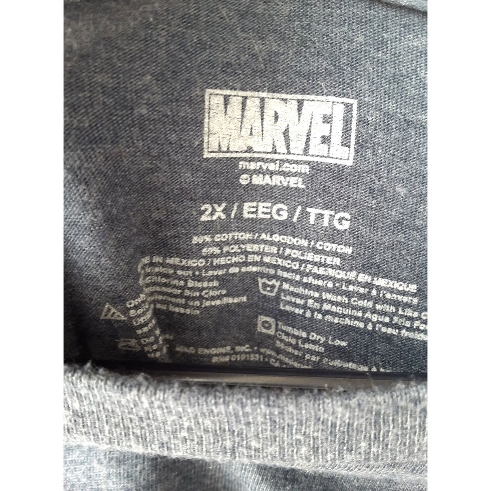 Vintage VINTAGE Captain America Shield 2XL Marvel T Shirt Crew Neck Short Sleeve Men Blue Cotton Size US XXL / EU 58 / 5 - 2 Thumbnail
