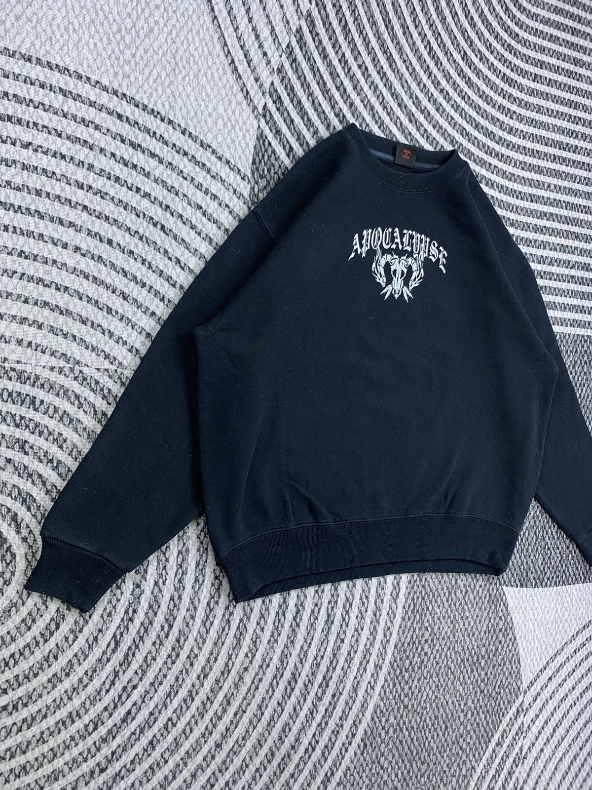 Japanese Brand Vintage Japanese Fashion Back Hit Print Sweatshirt Size US XL / EU 56 / 4 - 3 Thumbnail