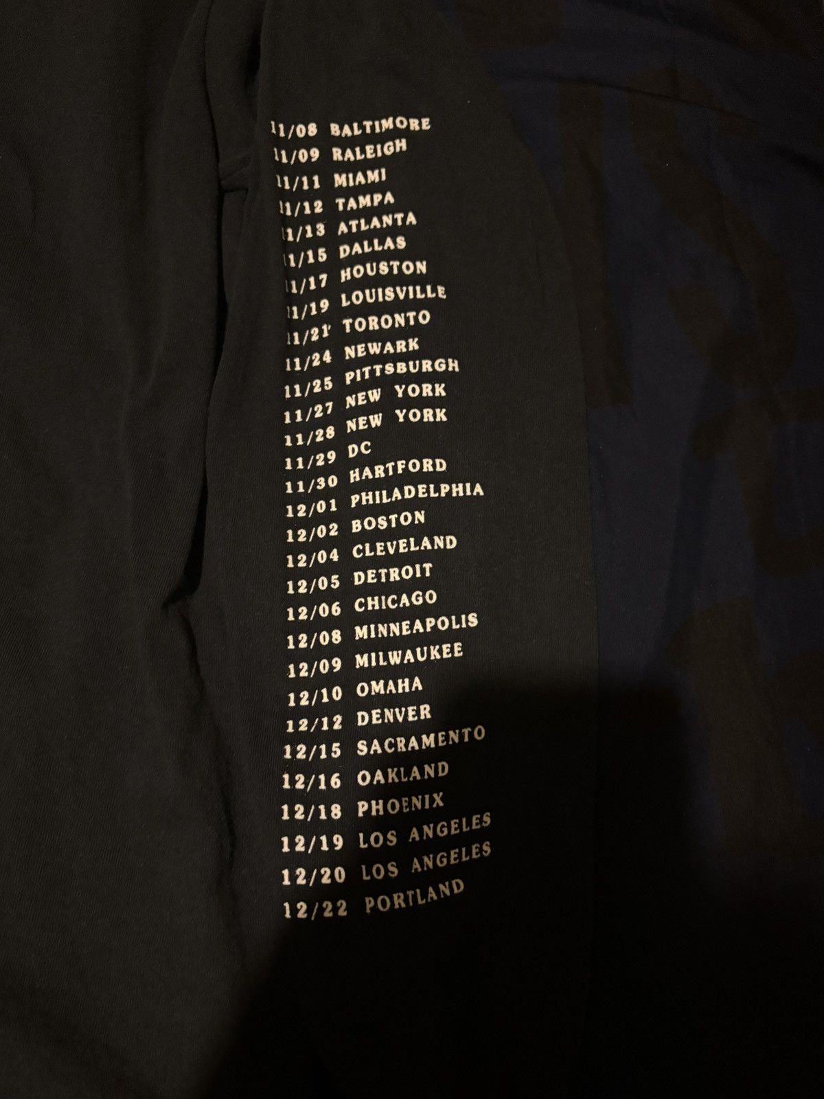 Travis Scott Travis Scott Astroworld tour merch Size US M / EU 48-50 / 2 - 2 Thumbnail