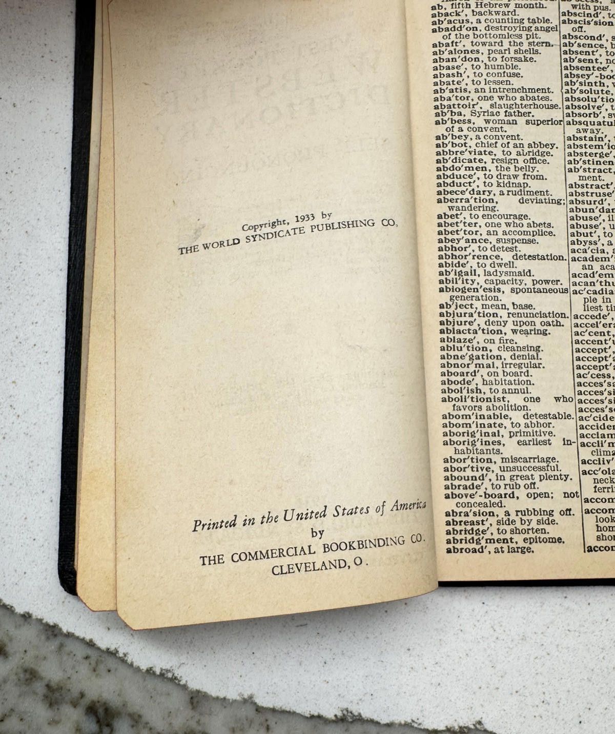 Designer 1934 Vintage Vest Webster Dictionary New Census Edition Self Size ONE SIZE - 4 Thumbnail