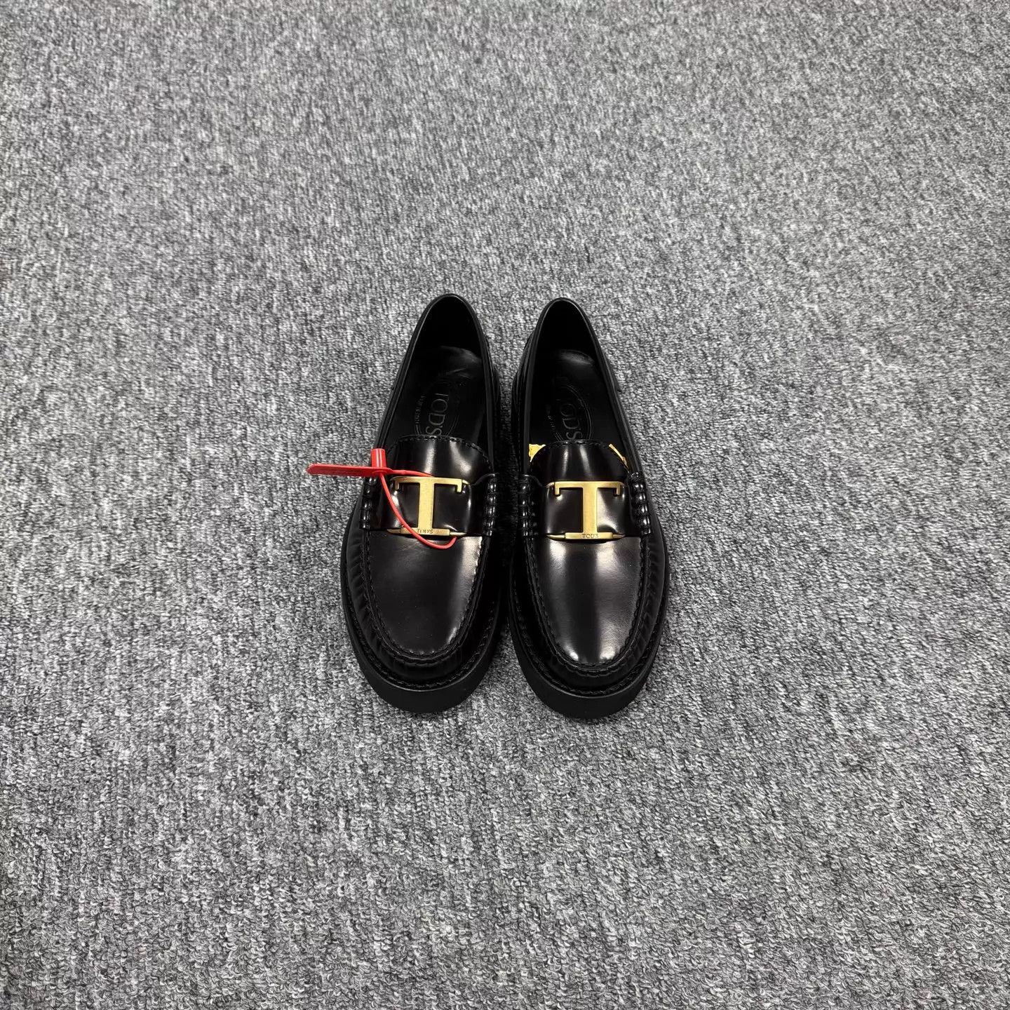 Tod's Tods Black & Gold Platform Loafer 38.5 New Size US 8 / IT 38 - 2 Thumbnail