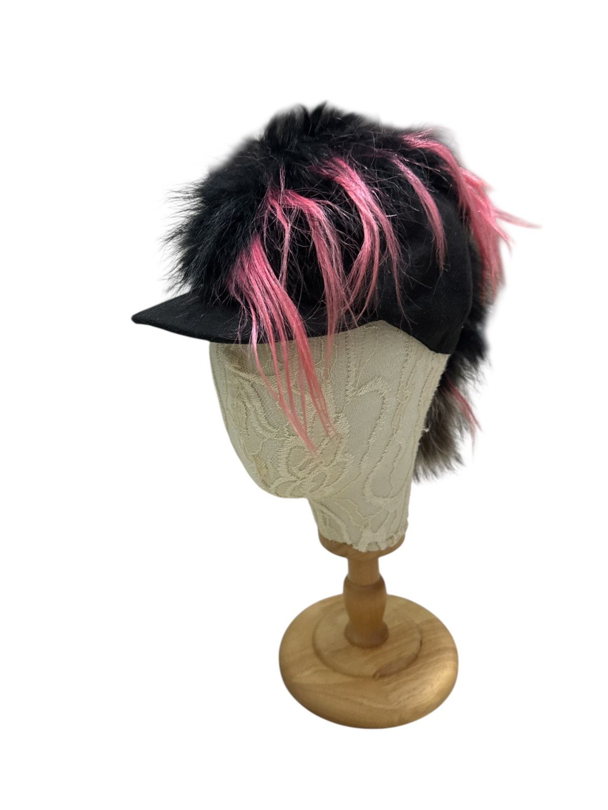 Fendi FENDI X KARL LAGERFELD RACOON MOHAWK CAP Size ONE SIZE - 1 Thumbnail