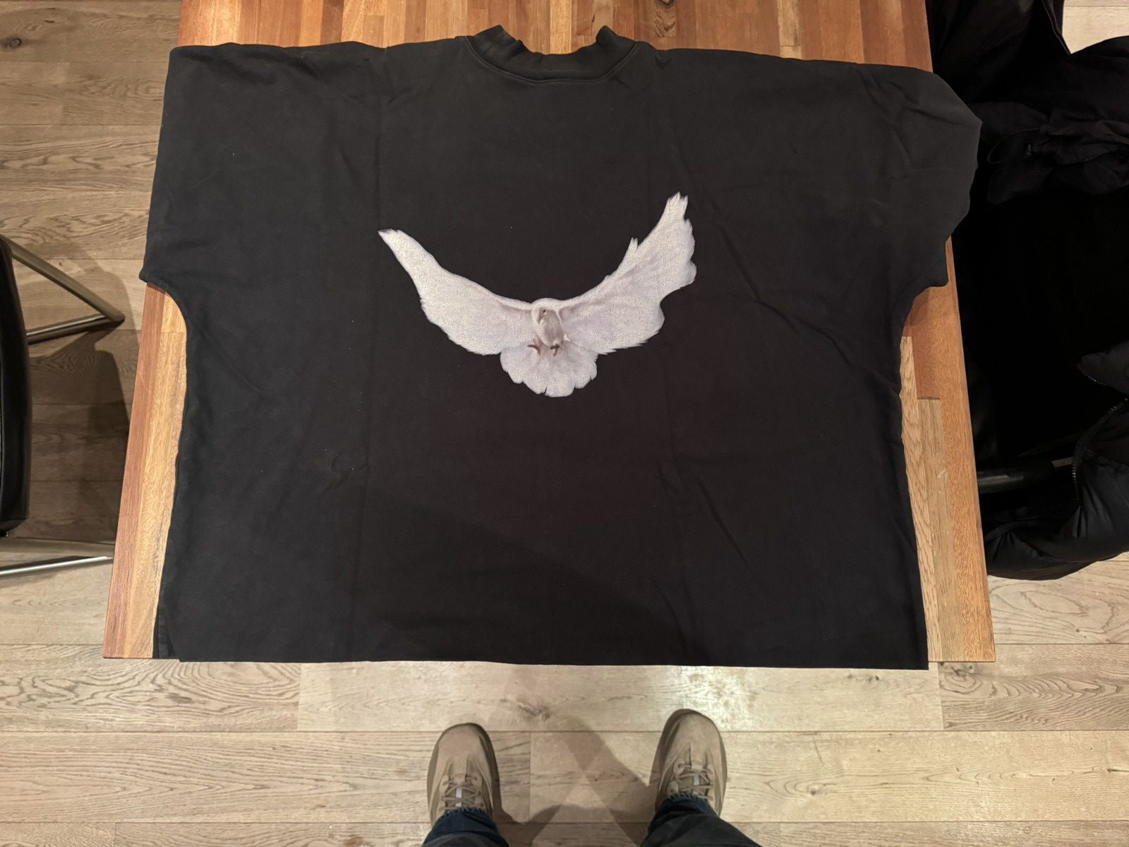 Yeezy YEEZY GAP ENGINEERED BY BALENCIAGA NO SEAM DOVE TEE BLACK Size US L / EU 52-54 / 3 - 2 Thumbnail
