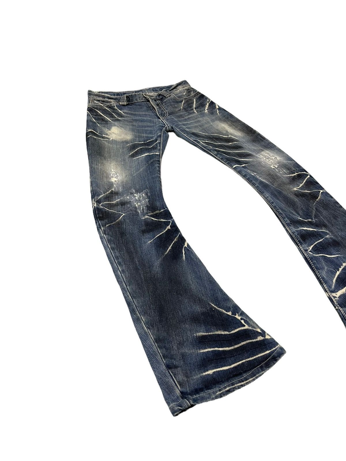BUFFALO BOBS Flare Jeans Johnny Wolf Curv Leg Distress Low Rise Slim 8🟦1 Size US 30 / EU 46 - 1 Thumbnail