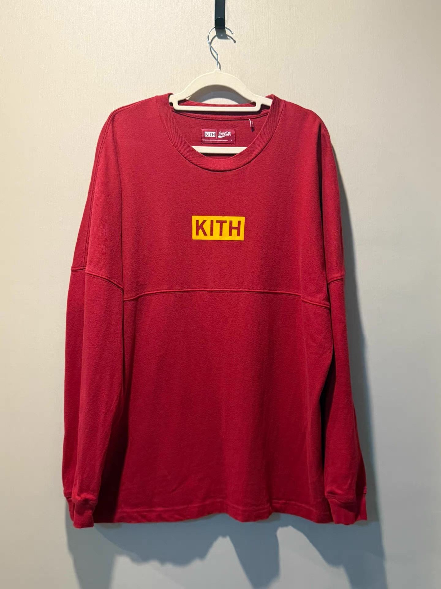 Kith Kith x Coca-Cola Limited Edition Red Long Sleeve Shirt Q20 Size US L / EU 52-54 / 3 - 1 Thumbnail