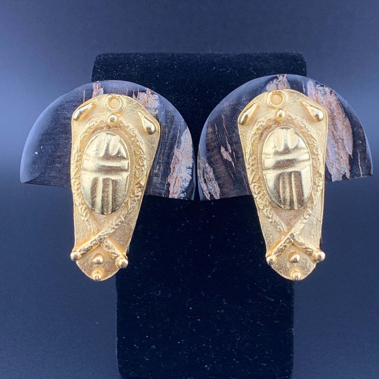 Vintage Vintage Gold Tone Brown Scarab Egyptian Necklace Earrings Size ONE SIZE - 5 Thumbnail