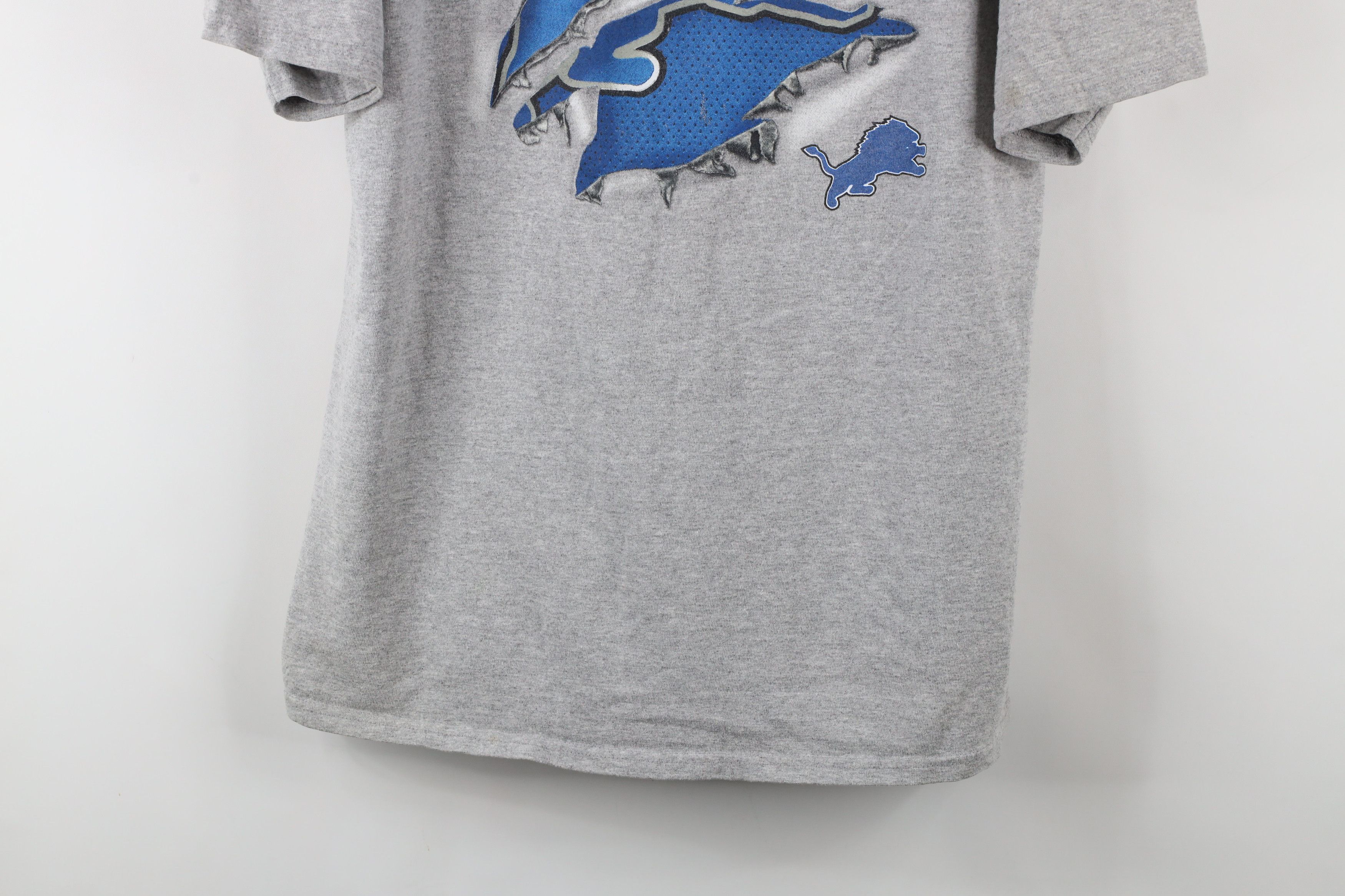 Vintage Vintage Y2K NFL Scratch Detroit Lions Football T-Shirt Size US L / EU 52-54 / 3 - 3 Thumbnail